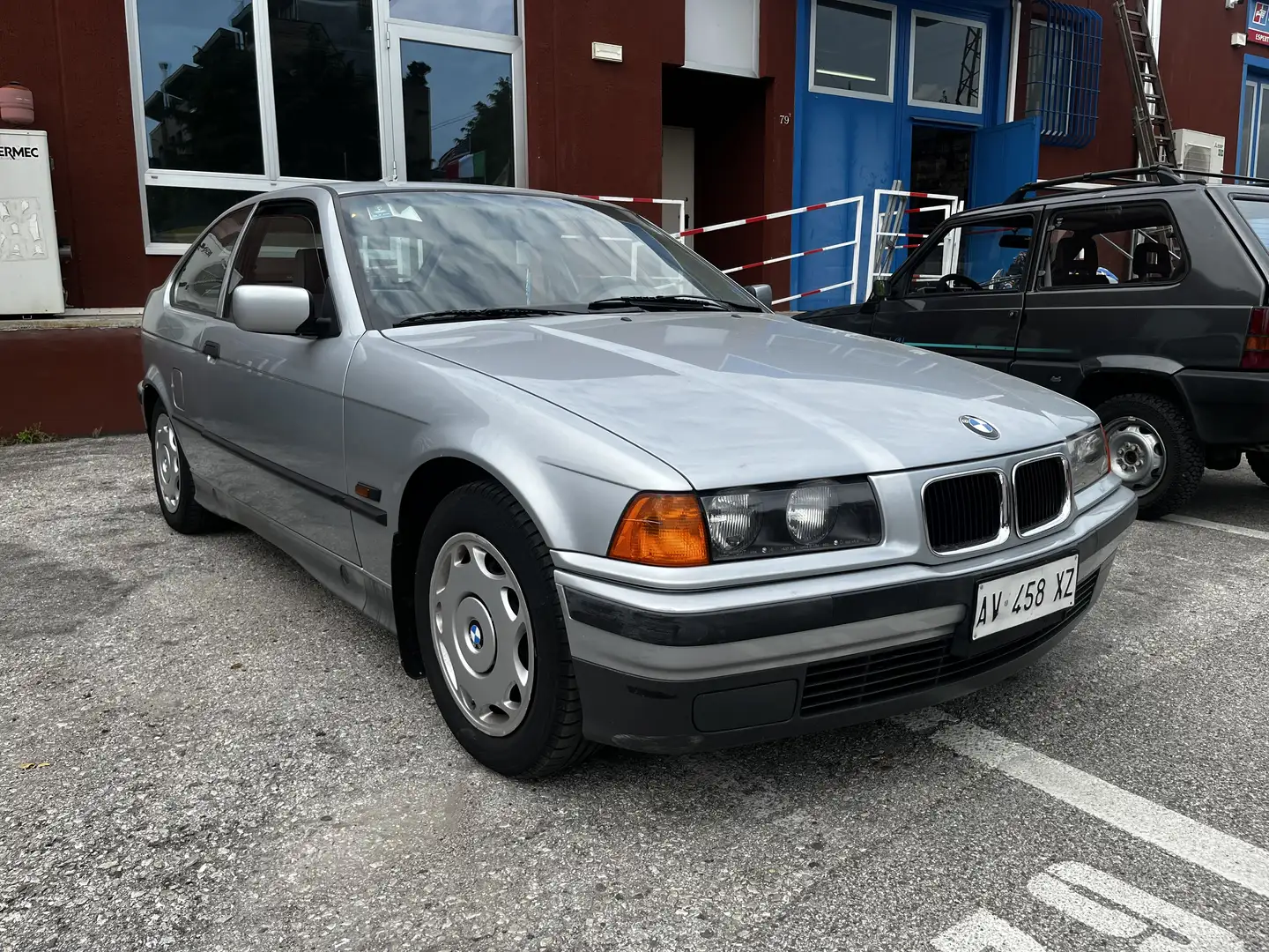 BMW 318 318is Coupe c/clima auto - 1
