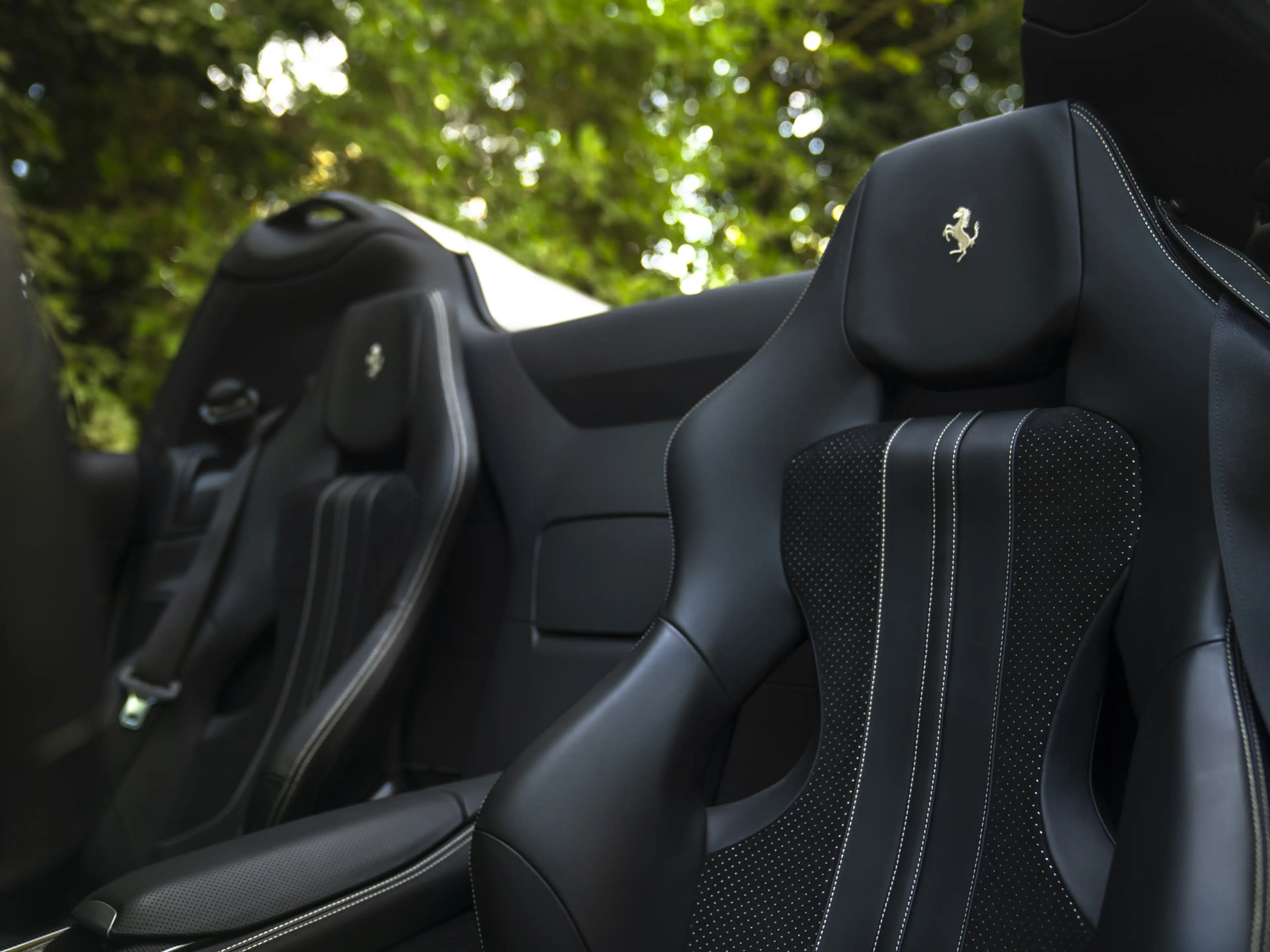 Ferrari 812 GTS 6.5 V12 HELE | Alluminium Lucido | Racing Seat — photo 10