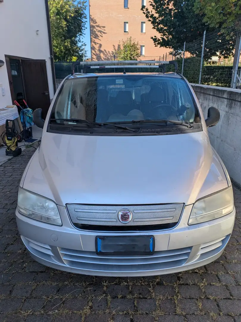 Fiat Multipla Multipla II 2004 1.6 16v natural power Dynamic Argento - 2