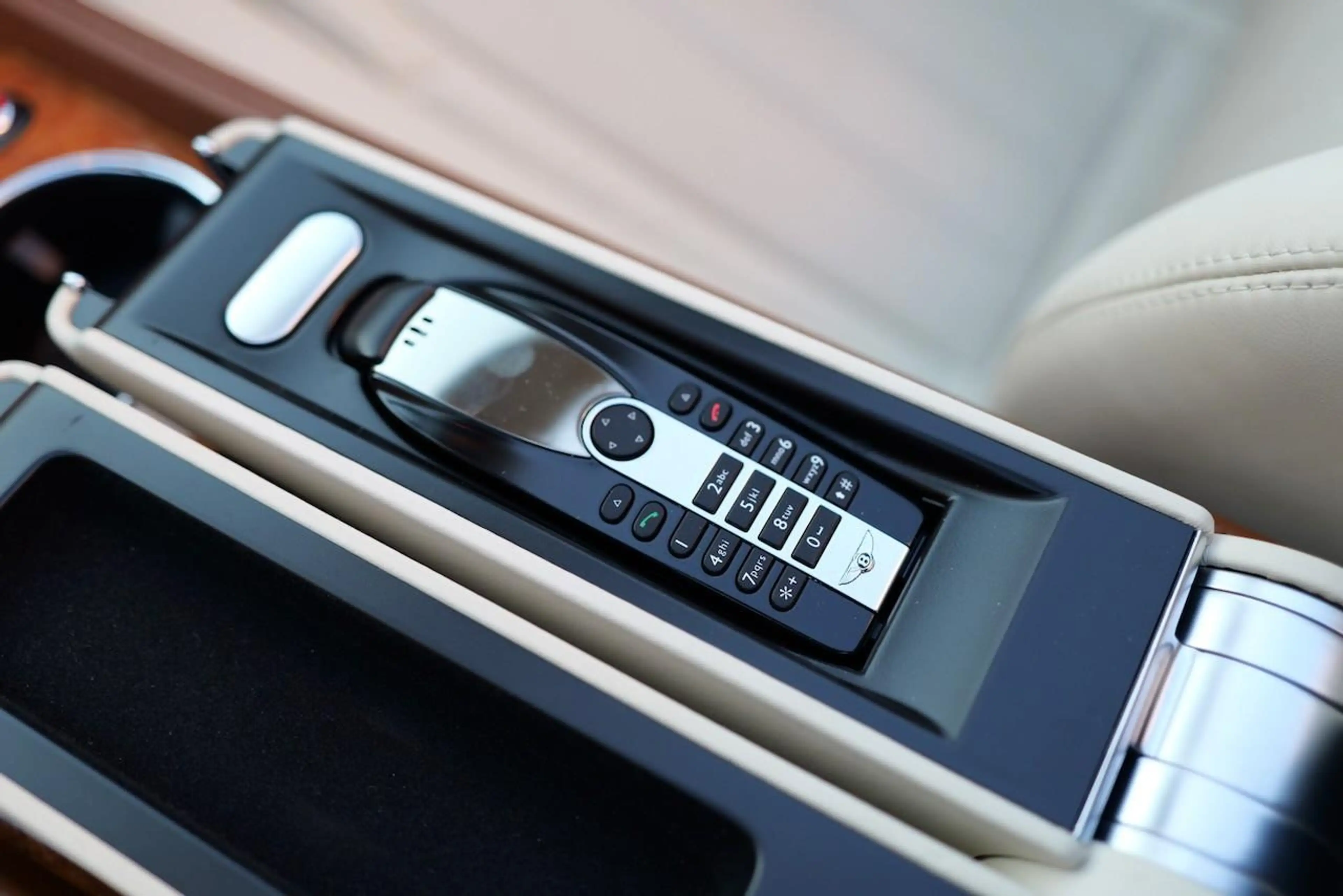 Bentley Continental GTC Continental GTC — photo 13