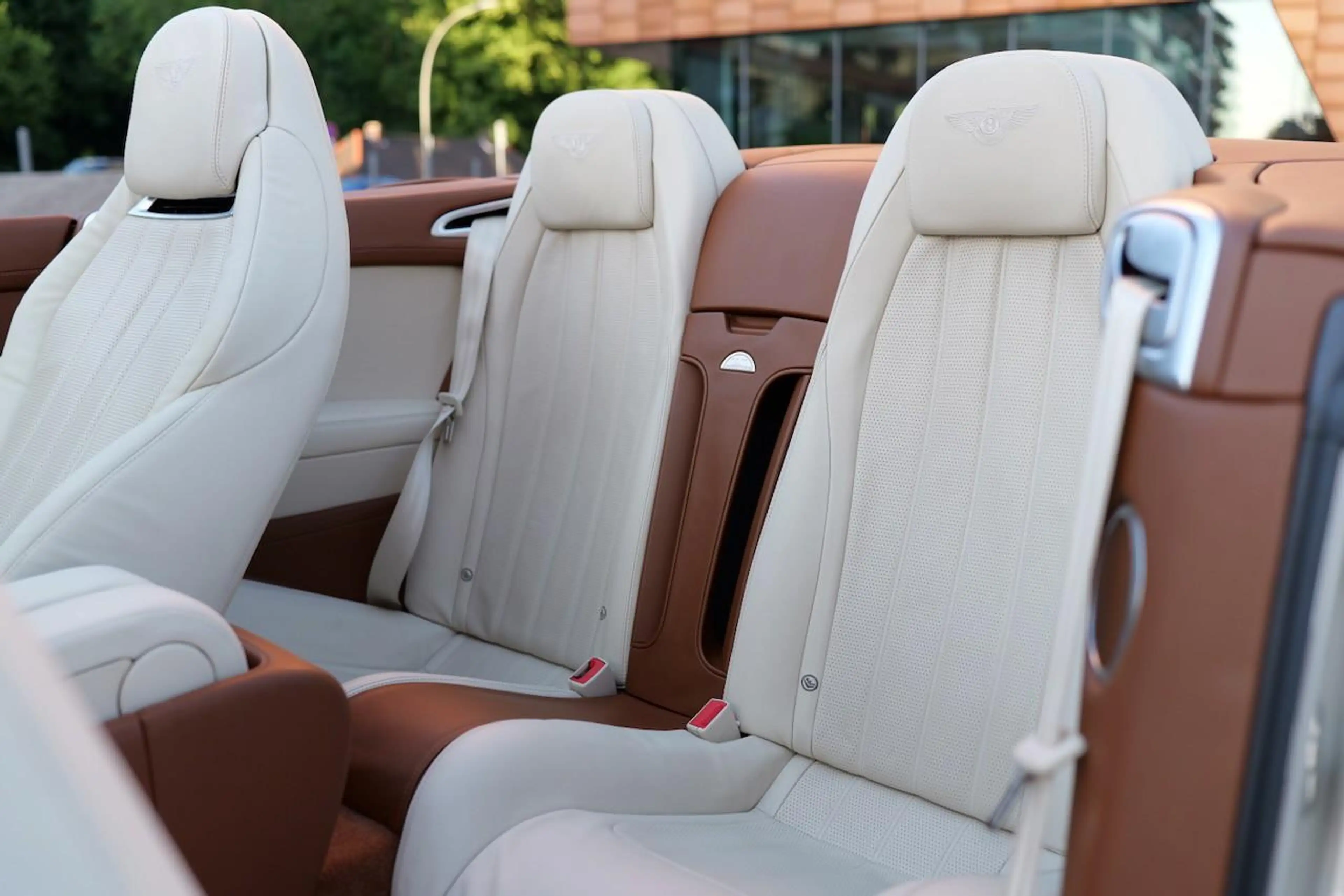 Bentley Continental GTC Continental GTC — photo 12