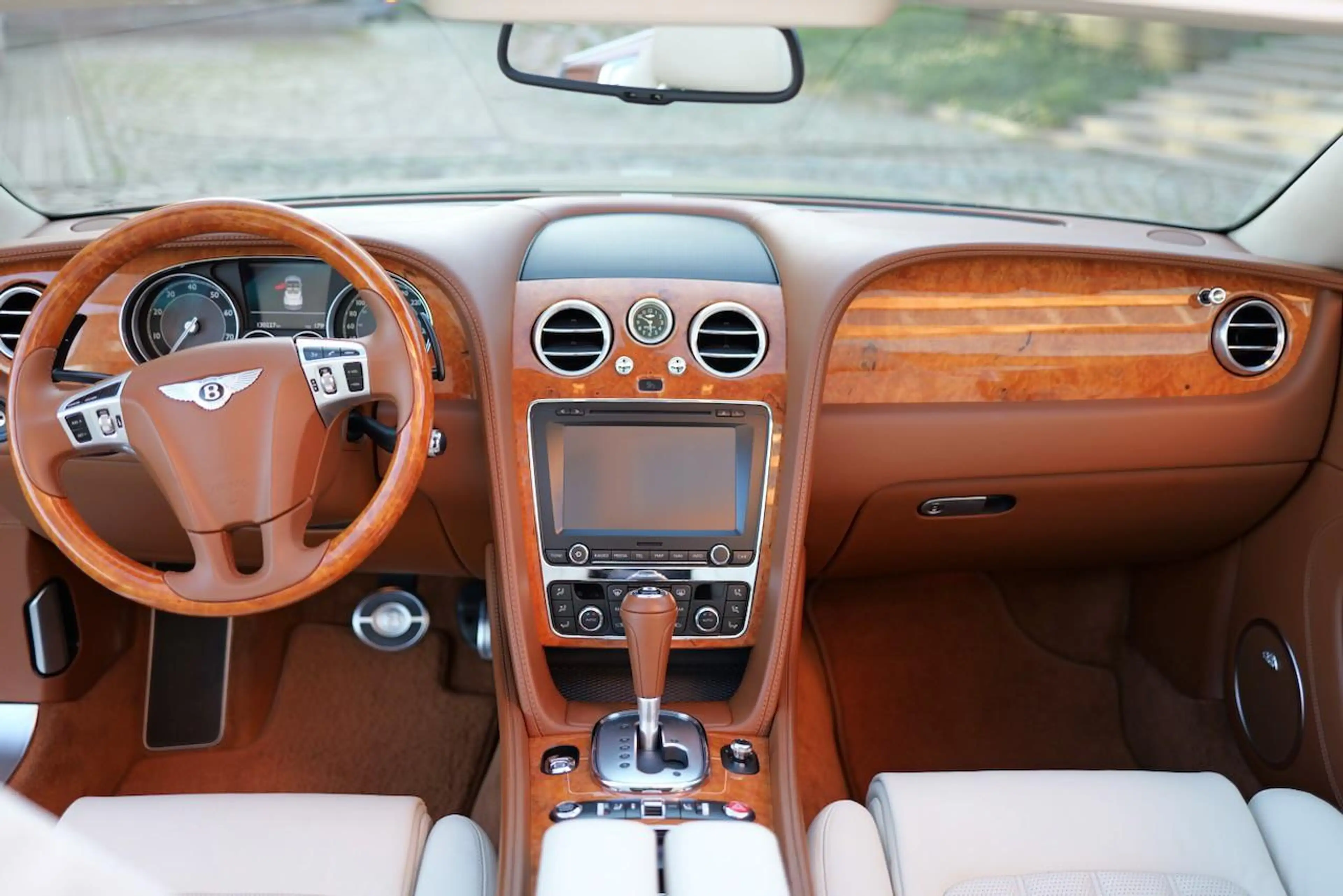 Bentley Continental GTC Continental GTC — photo 15