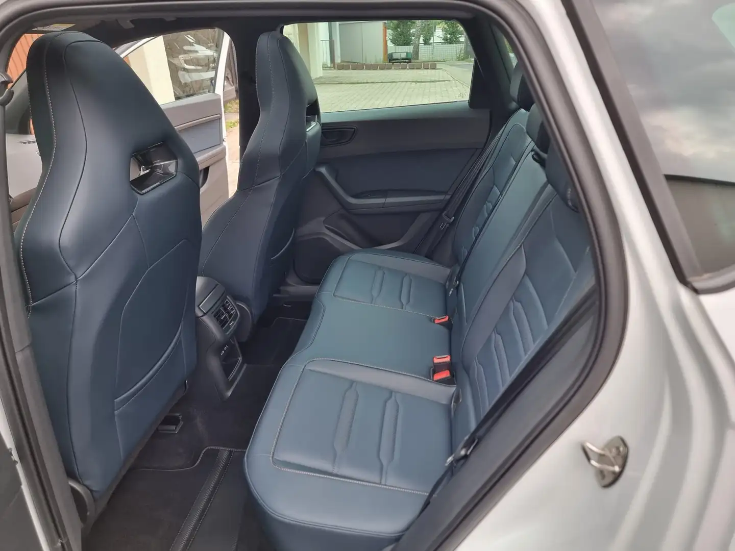 CUPRA Ateca VZ 2.0 TSI 4Drive DSG Weiß - 2