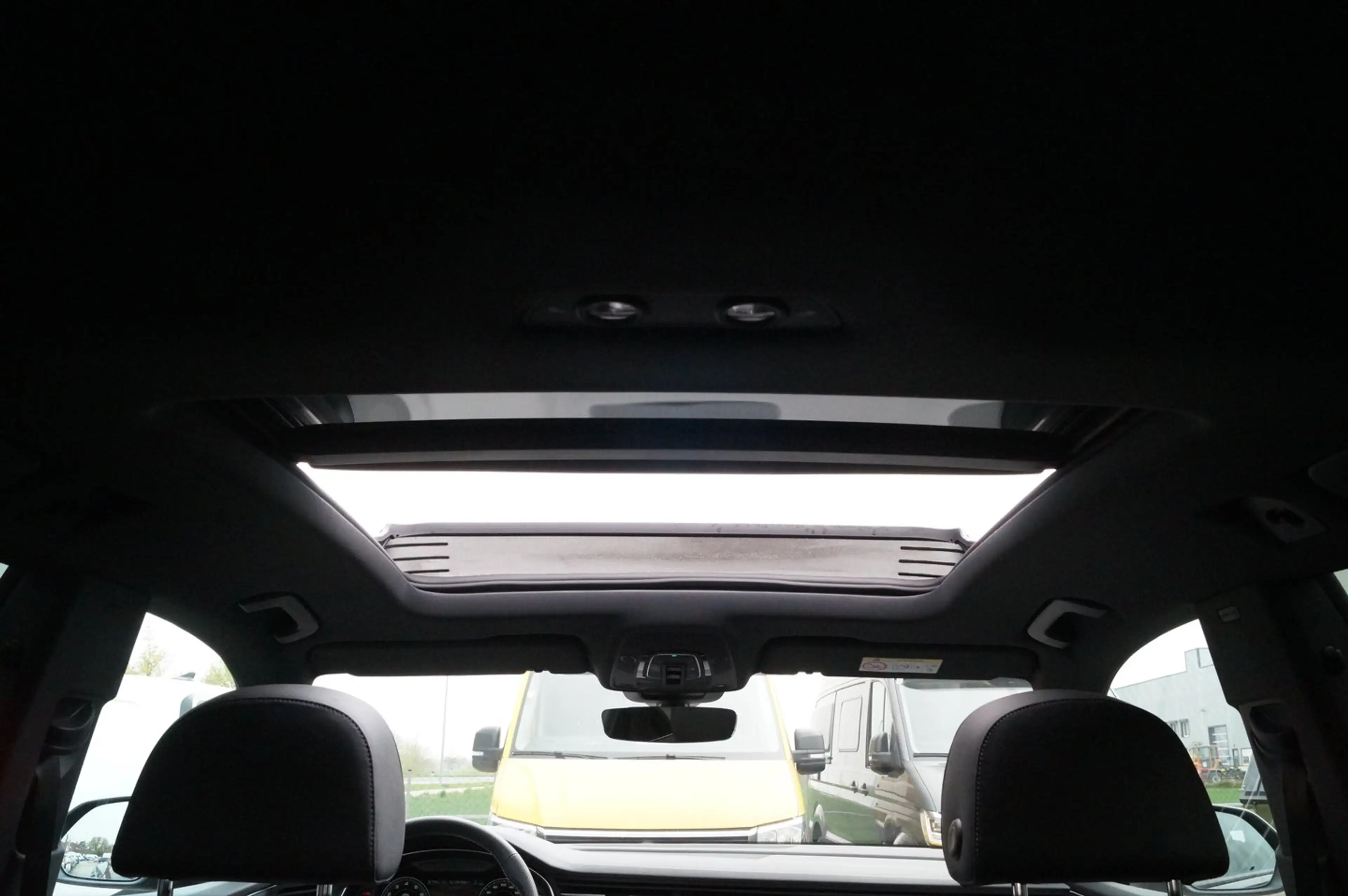 Audi Q8 55 TFSI quattro — photo 13