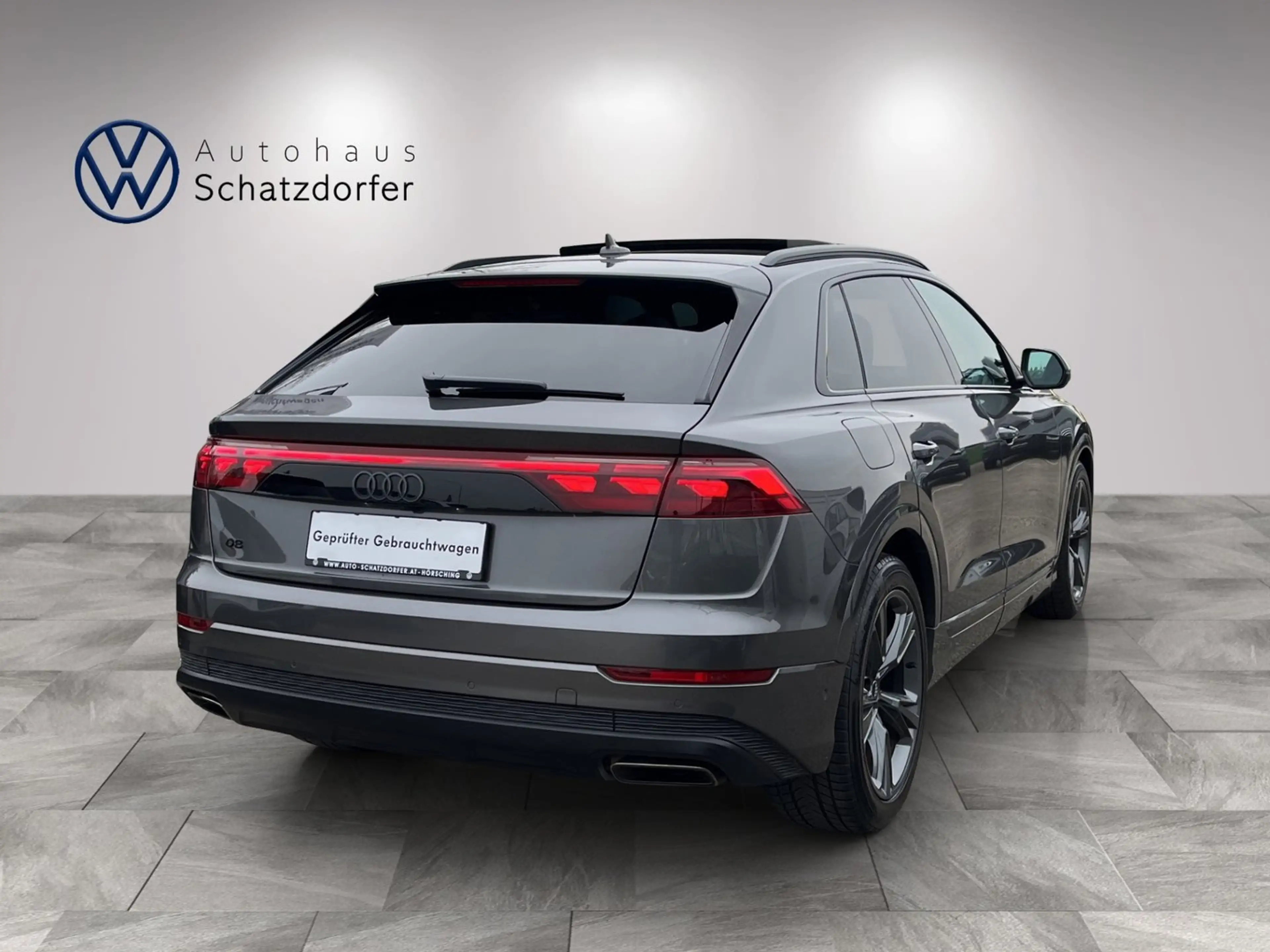 Audi Q8 55 TFSI quattro — photo 5