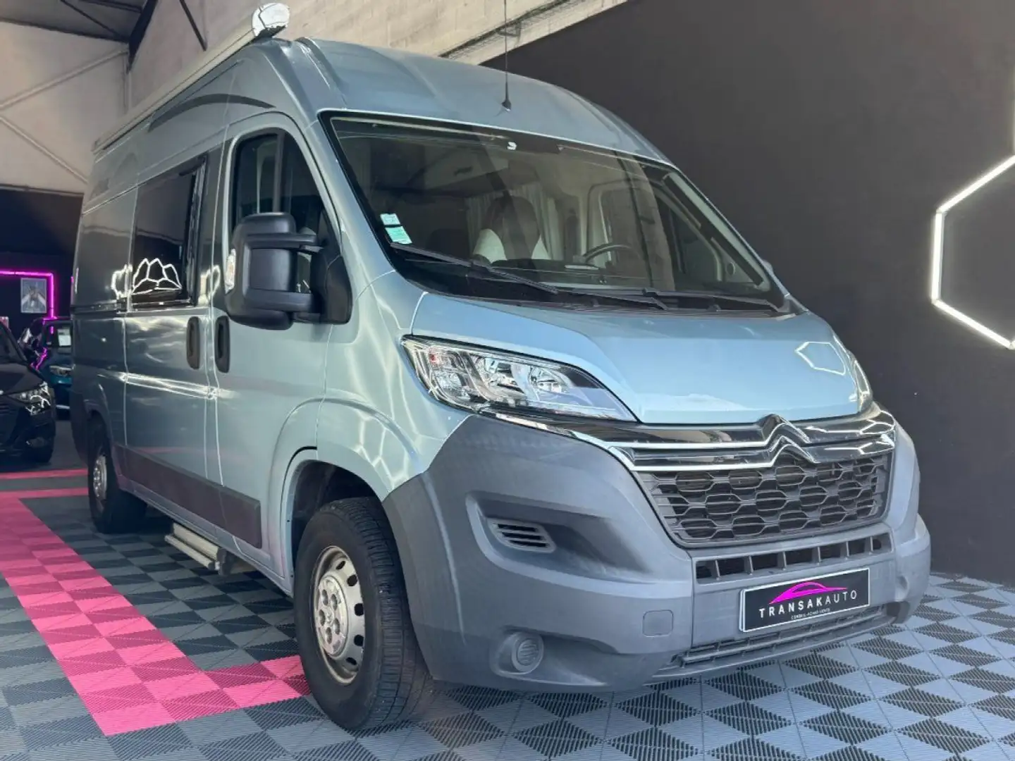 Citroen Jumper COMBI CAMP R POSSL 130 ch BlueHDi Attraction fourg Grijs - 1