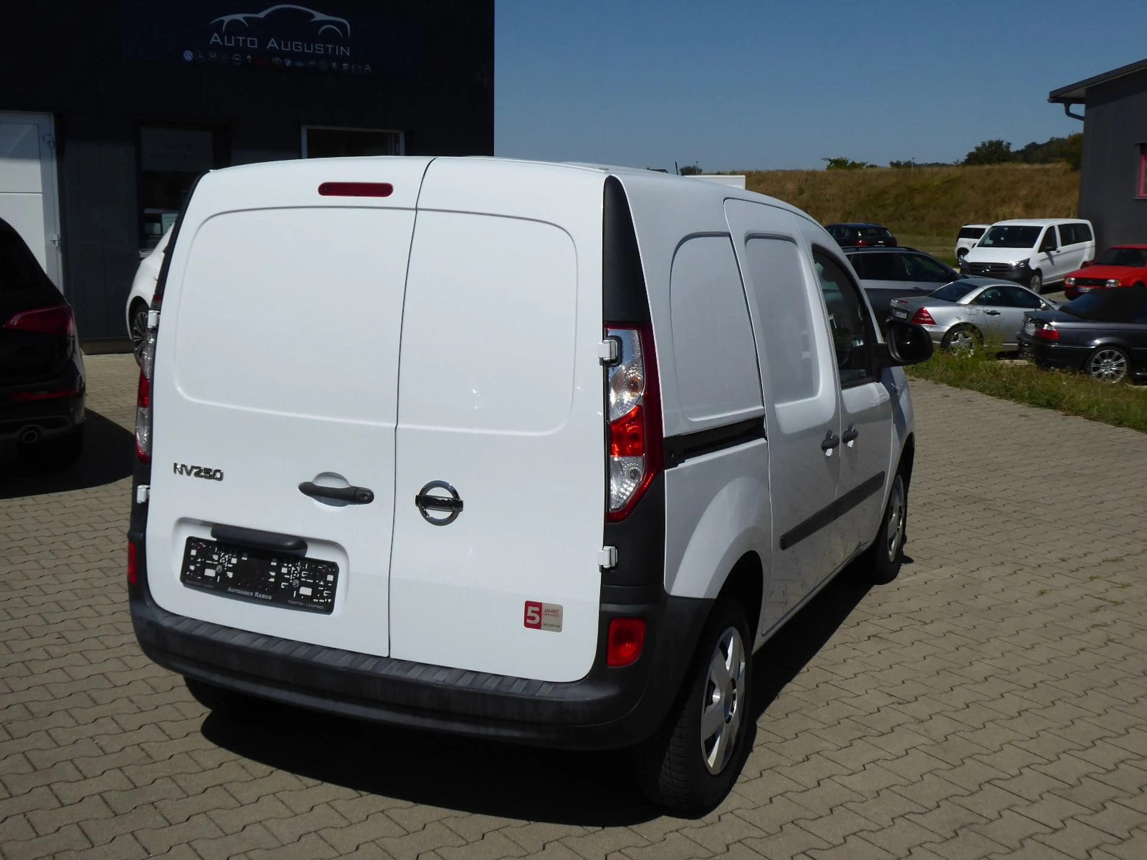 Nissan NV250 Kastenwagen L1H1 2,0t Comfort klima Sitzh — photo 5