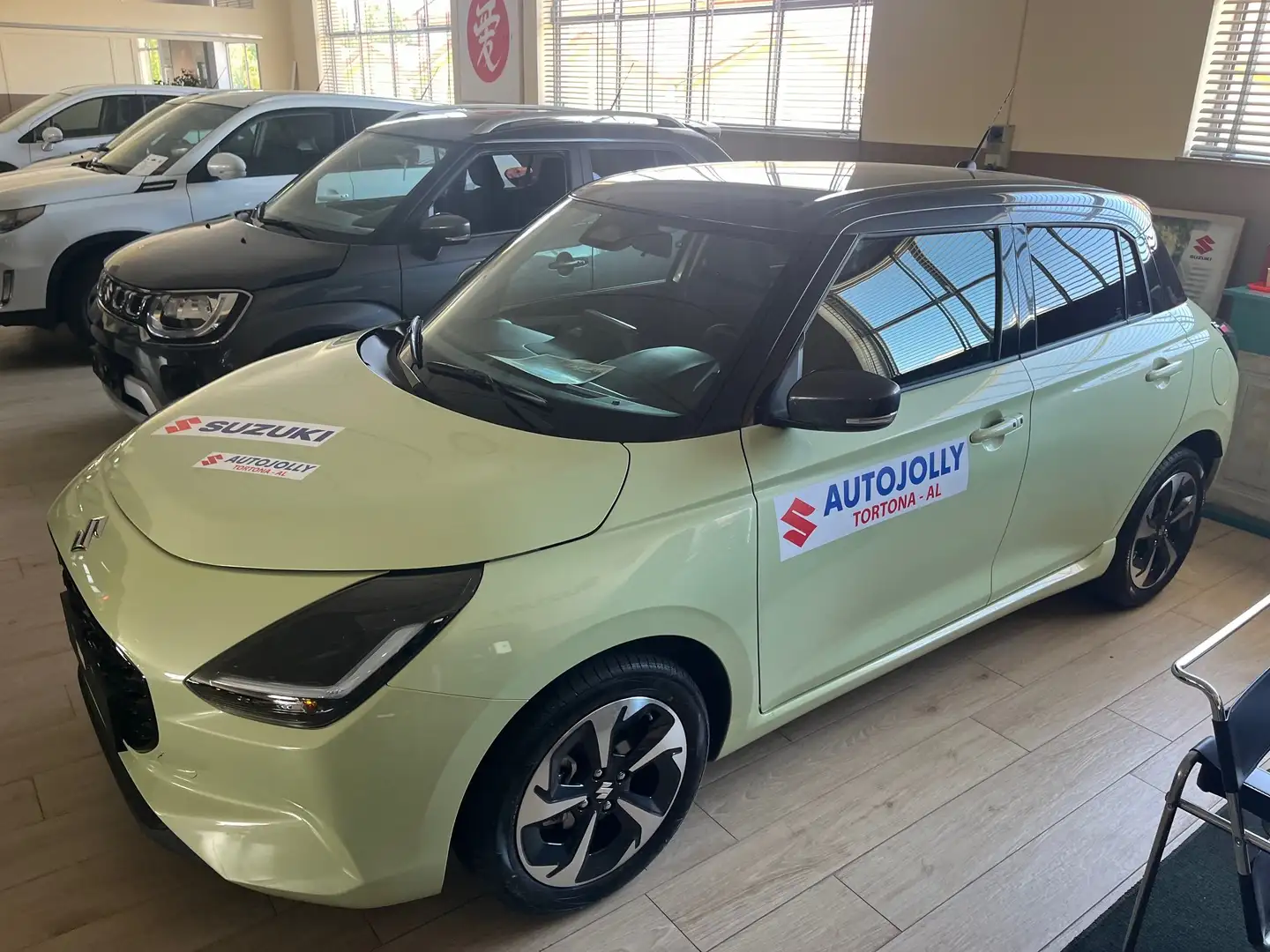 Suzuki Swift TOP 2WD, NUOVA, NON KM ZERO, CON SUZUKI DAL 1986 Verde - 1