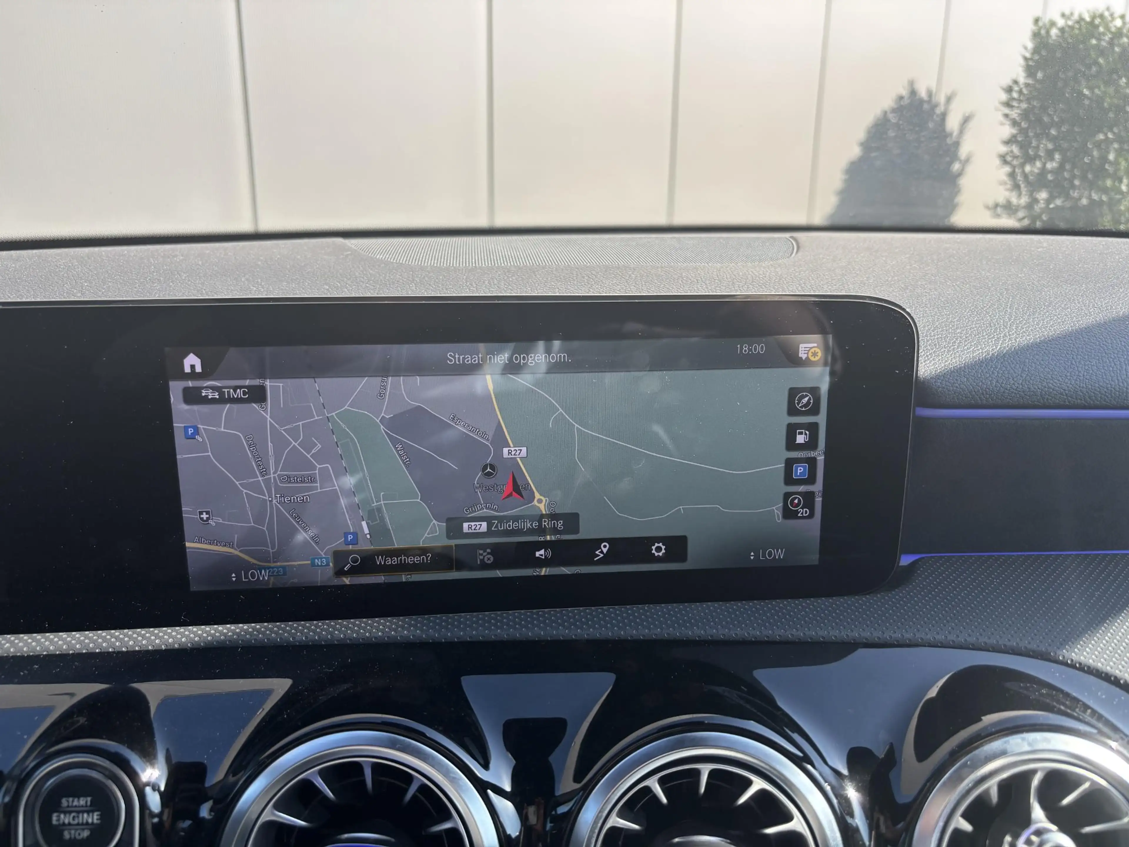 Mercedes-Benz A 180 AMG Line — photo 5