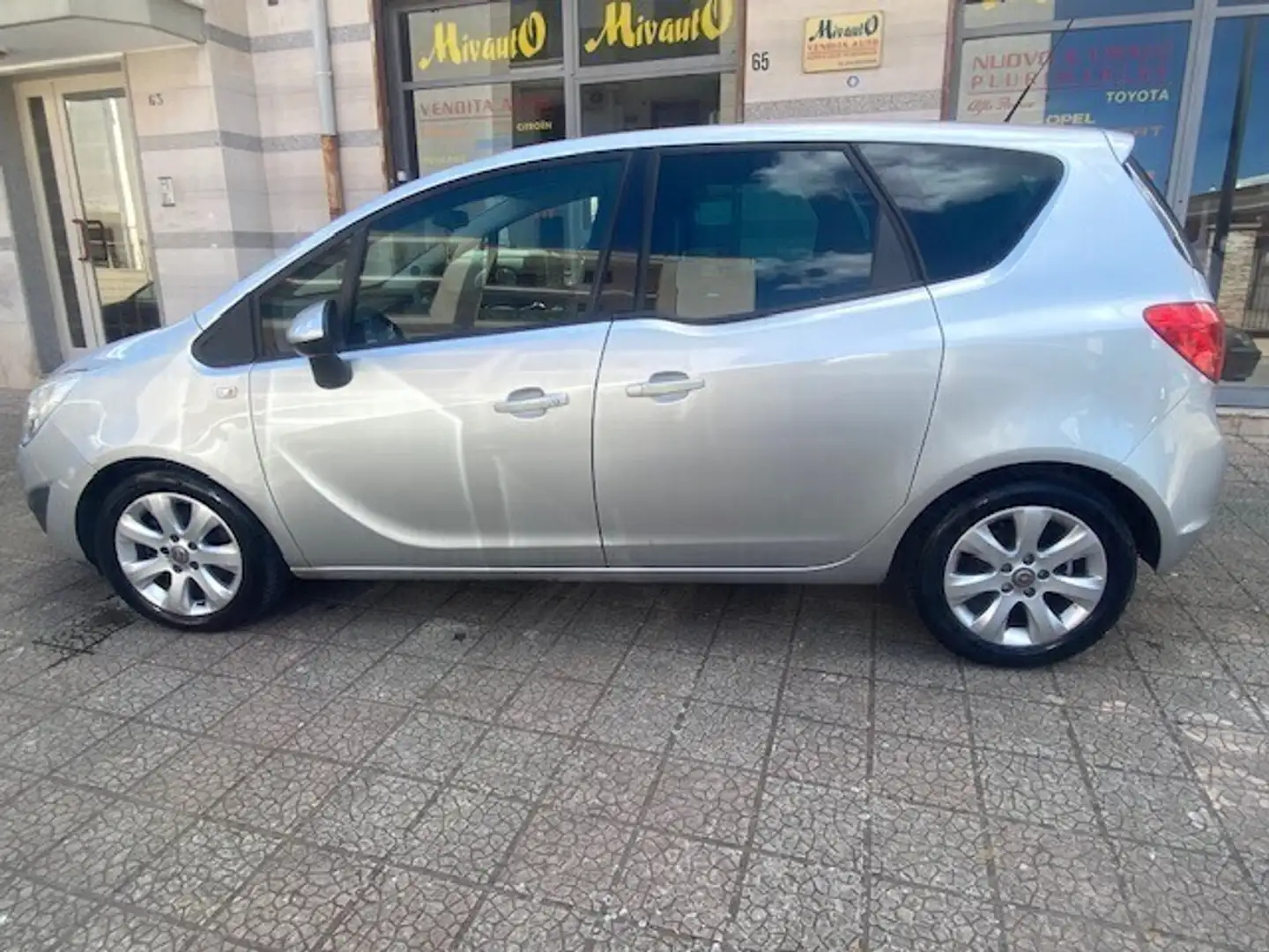 Opel Meriva 1.3 CDTI 95CV ecoFLEX Cosmo Argento - 2