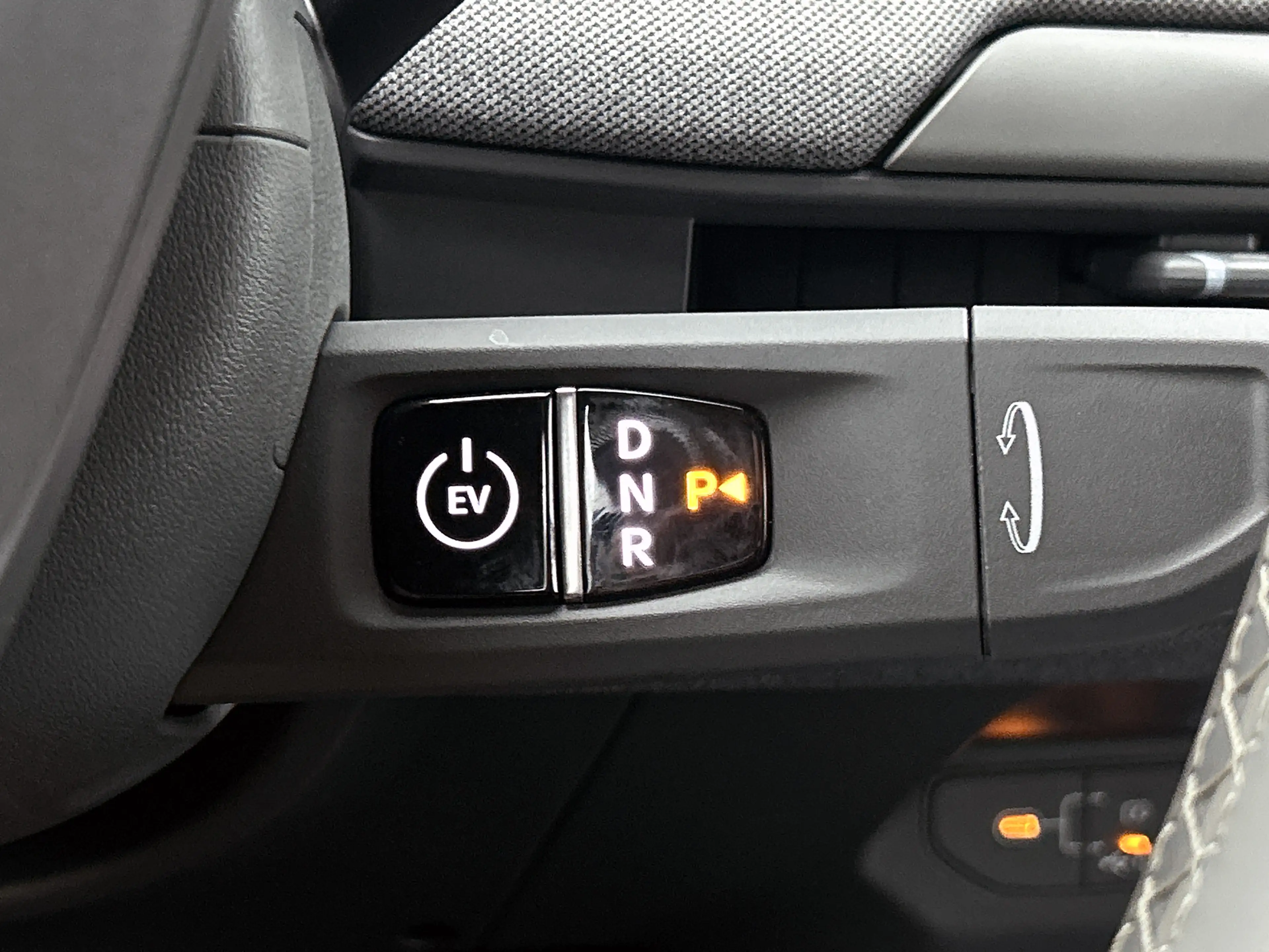 Kia EV3 Plus 58.3 kWh Navigatie | Climate Control | Stoelv — photo 10