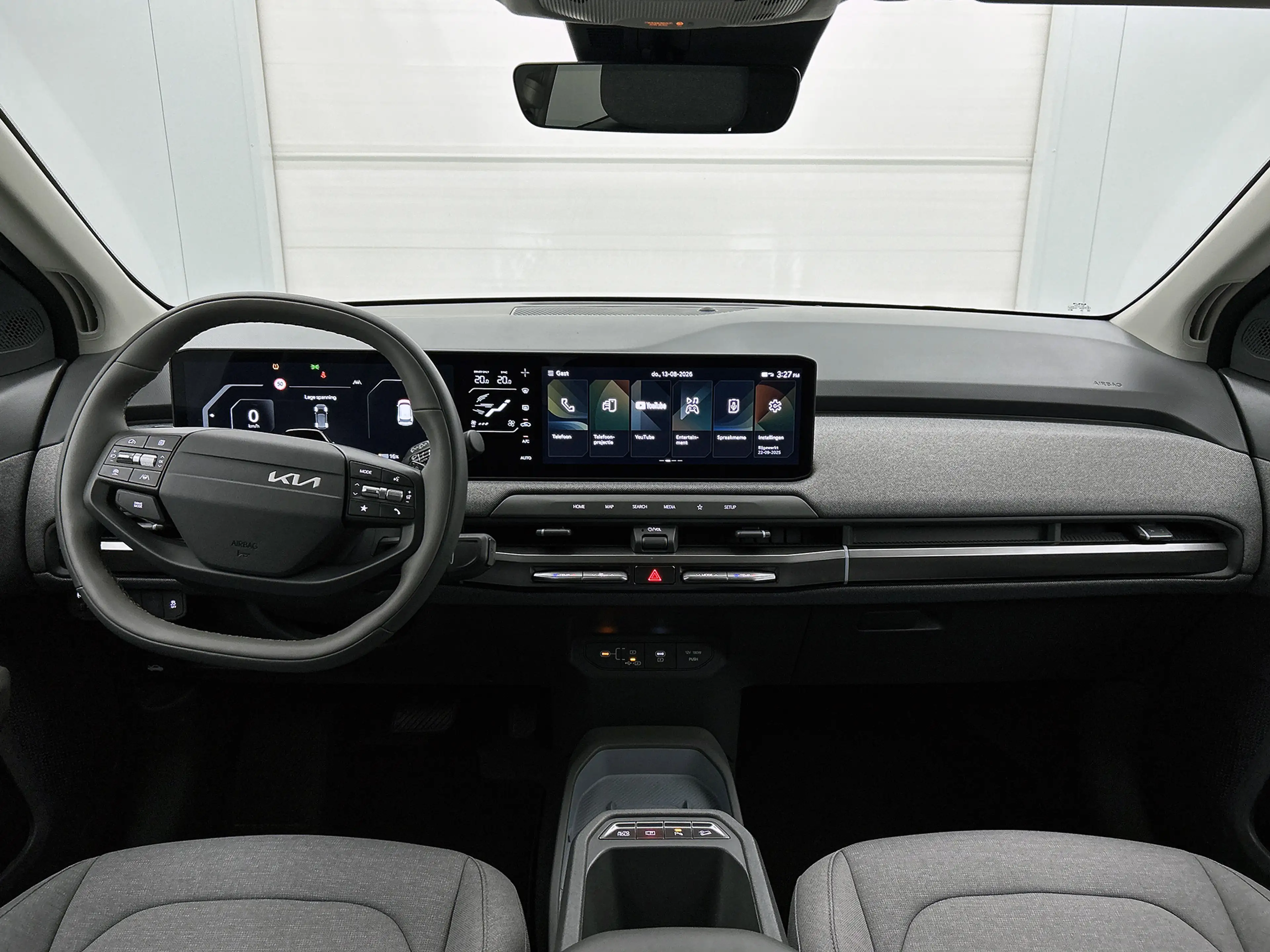 Kia EV3 Plus 58.3 kWh Navigatie | Climate Control | Stoelv — photo 4