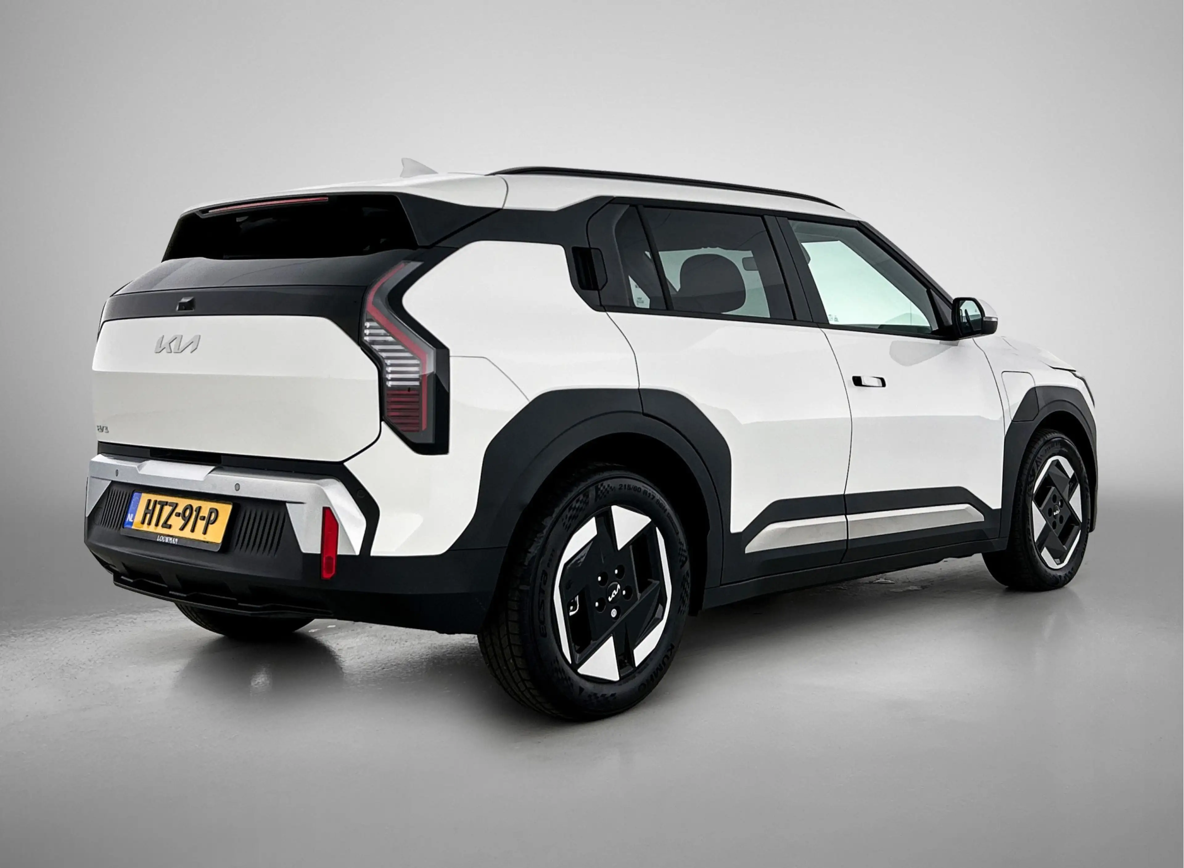 Kia EV3 Plus 58.3 kWh Navigatie | Climate Control | Stoelv — photo 2