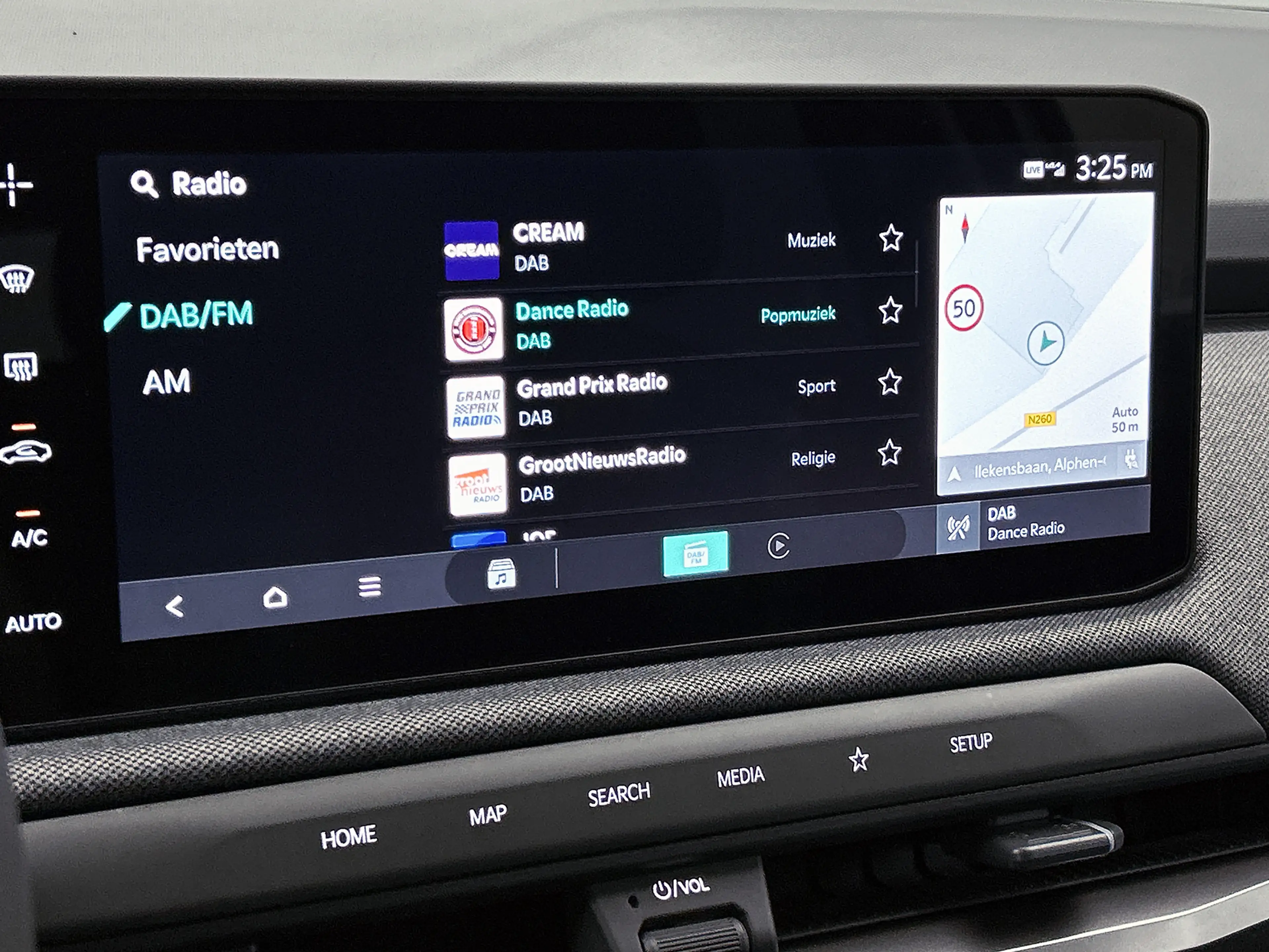 Kia EV3 Plus 58.3 kWh Navigatie | Climate Control | Stoelv — photo 7