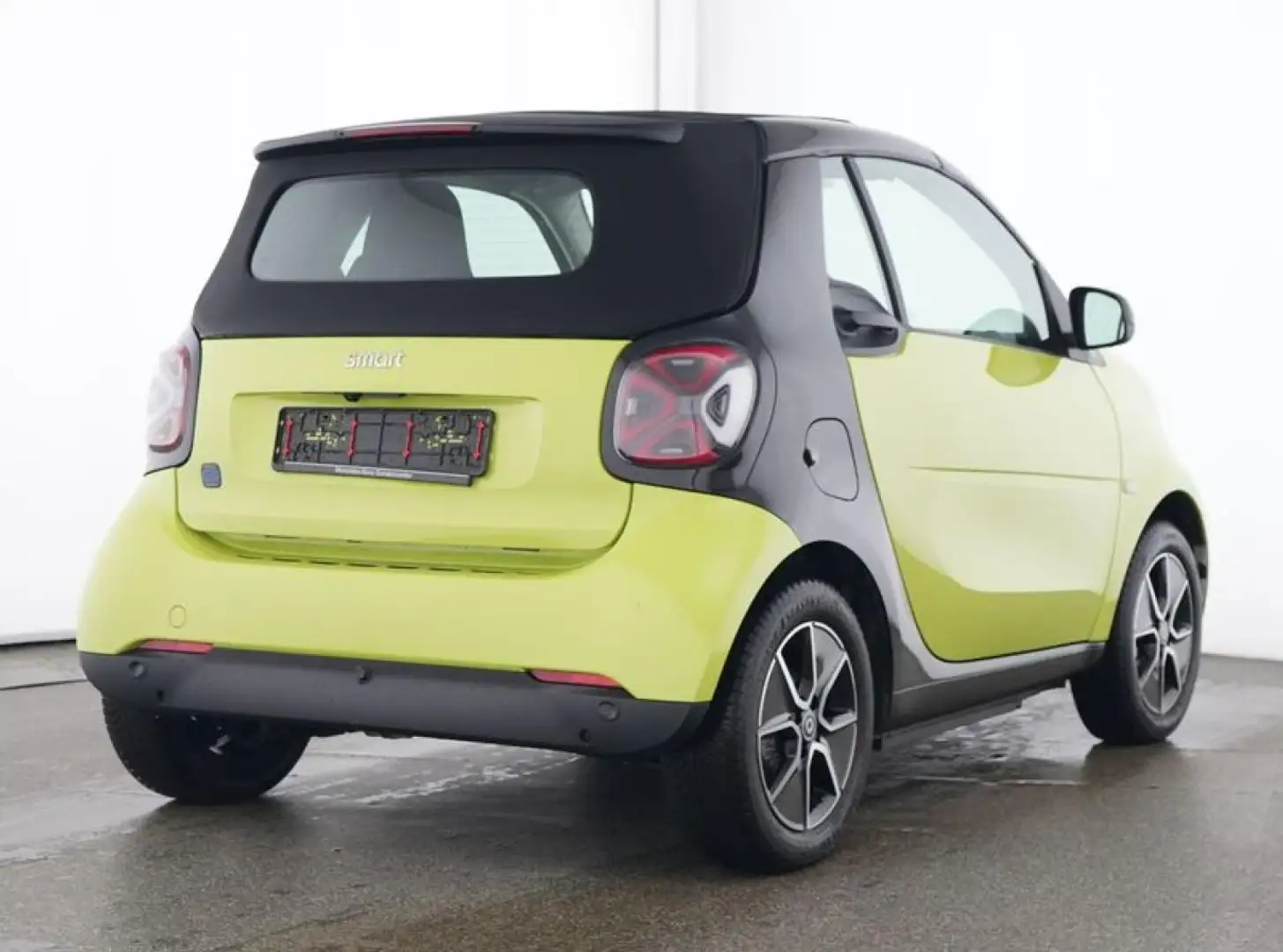 smart forTwo EQ cabrio EXCLUSIVE:OFFEN GESTANDEN COOL! Grün - 2