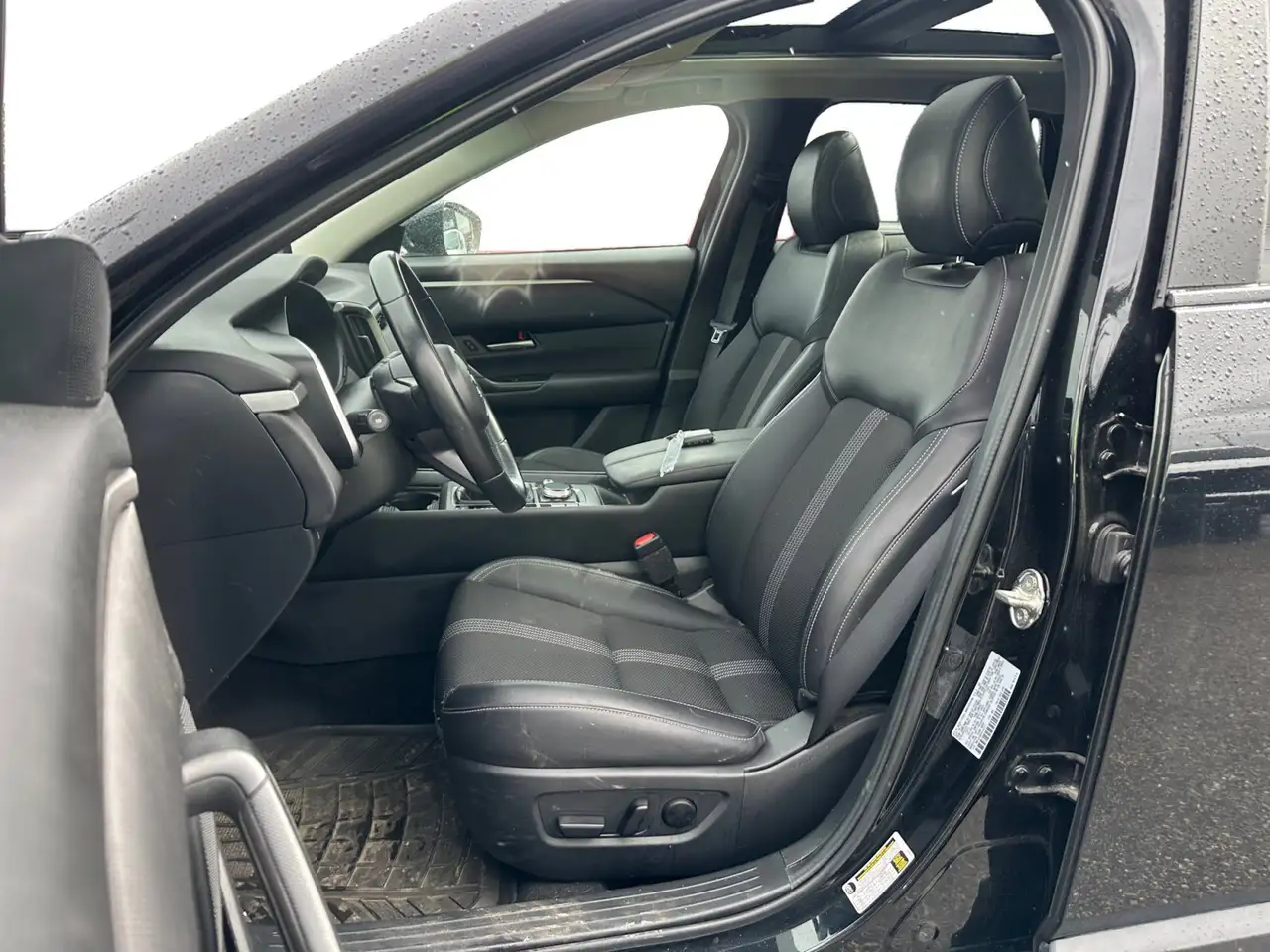 Mazda CX-50 снимка Mazda CX-50