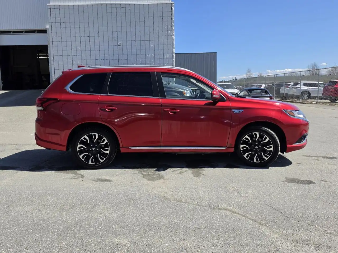 Mitsubishi Outlander снимка Mitsubishi Outlander