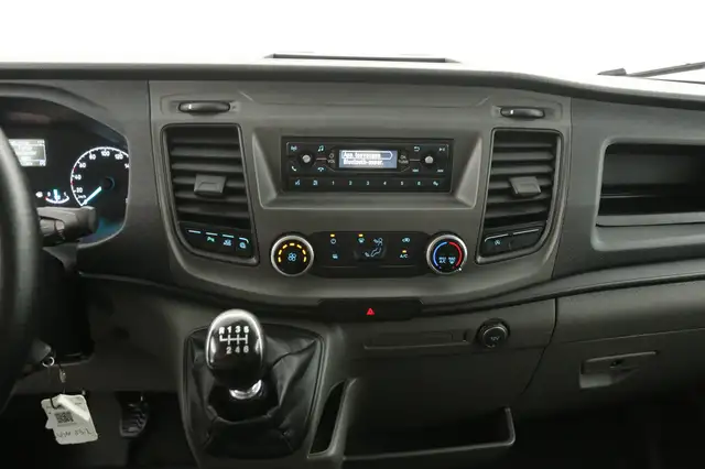Ford Transit view 12