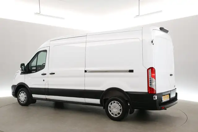 Ford Transit view 6