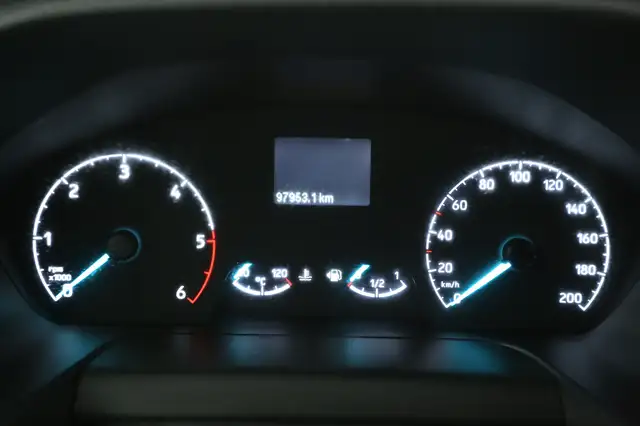 Ford Transit view 14