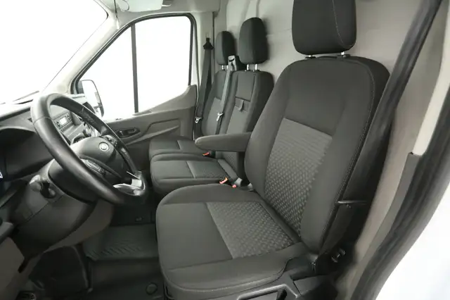 Ford Transit view 10