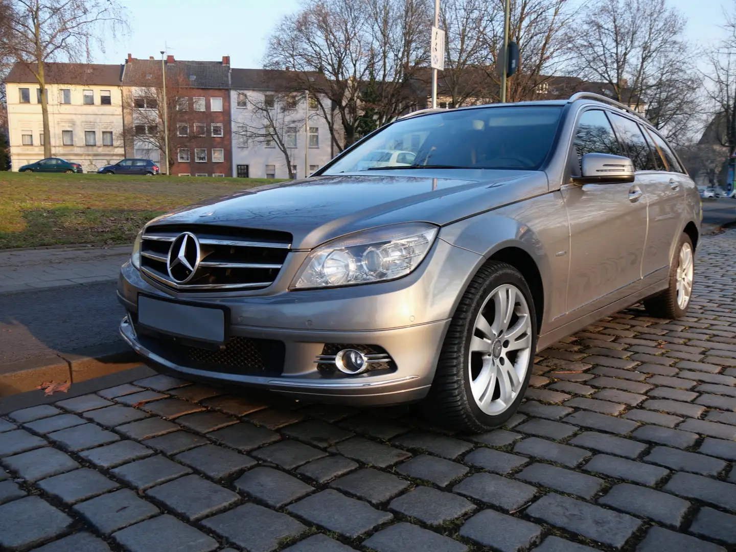 Mercedes-Benz C 280 C 280 T, 7G-TRONIC Elegance Silber - 1