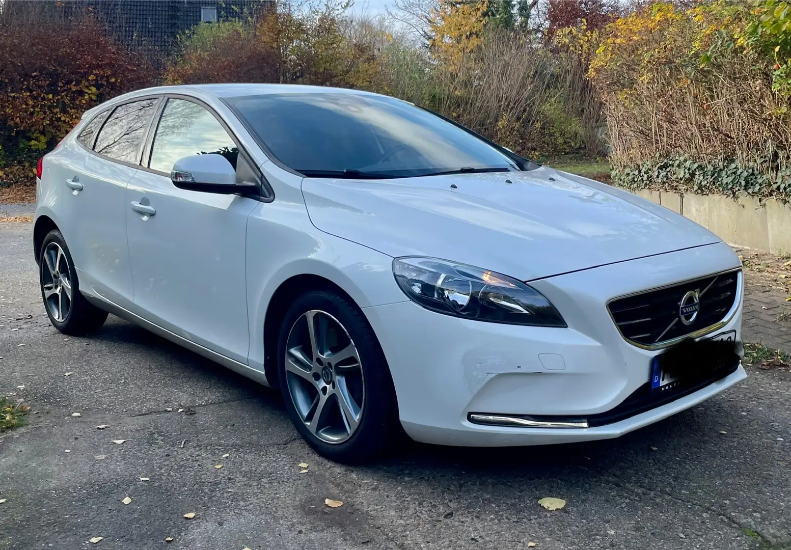 Volvo V40 V40 T2 Geartronic Linje You! Weiß - 1