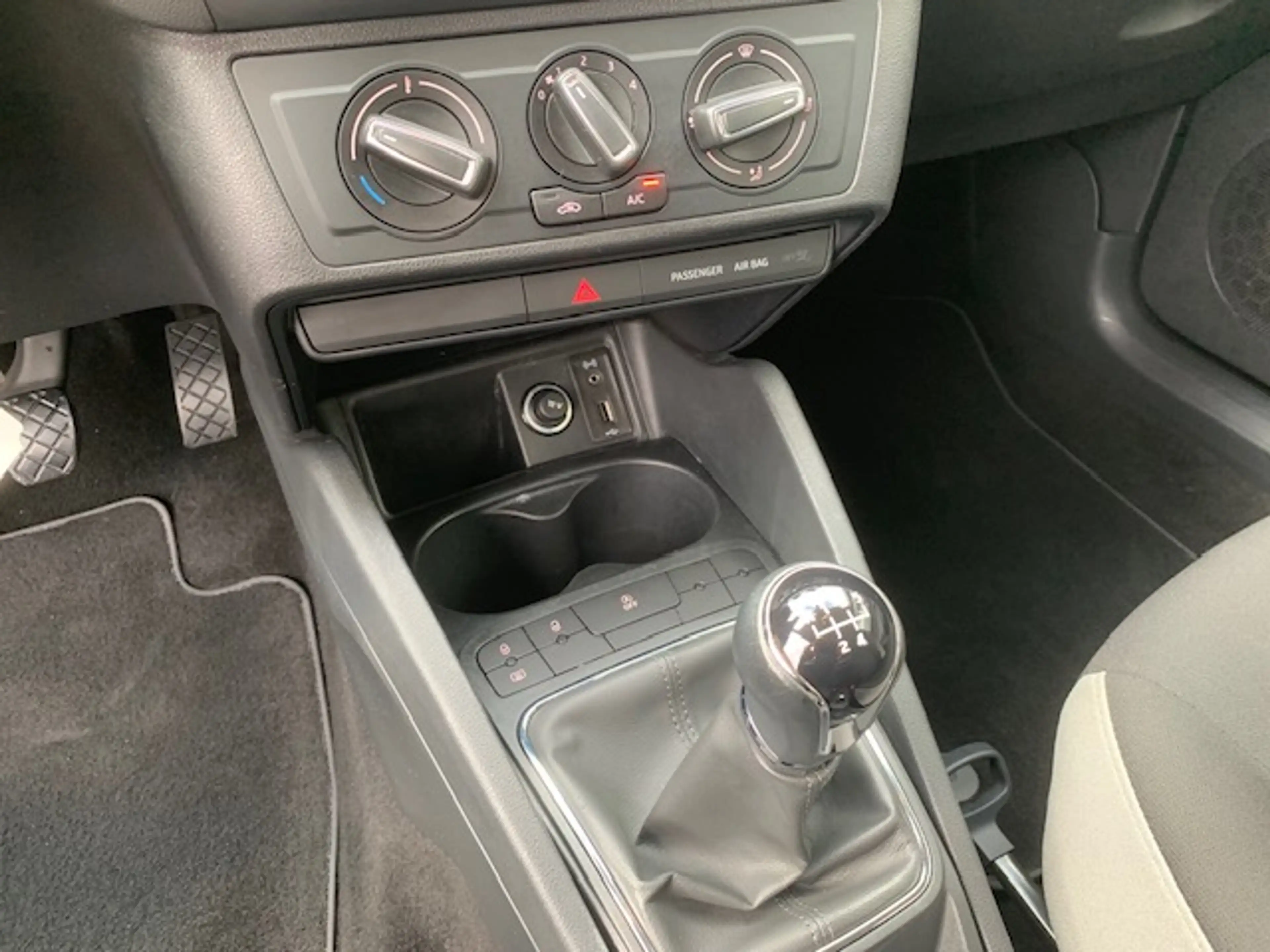 SEAT Ibiza 1.0 EcoTSI Style Connect, navigatie . — photo 14