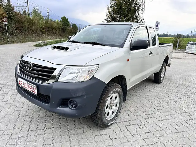 Toyota Hilux X-tra Cab Country 4x4 2,5 D-4D 145