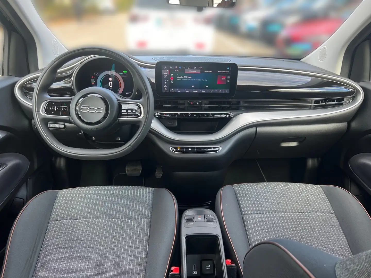 Fiat 500e Icon 42kWh | 3+1 | Tempomat | AKTIONSPREIS Schwarz - 2