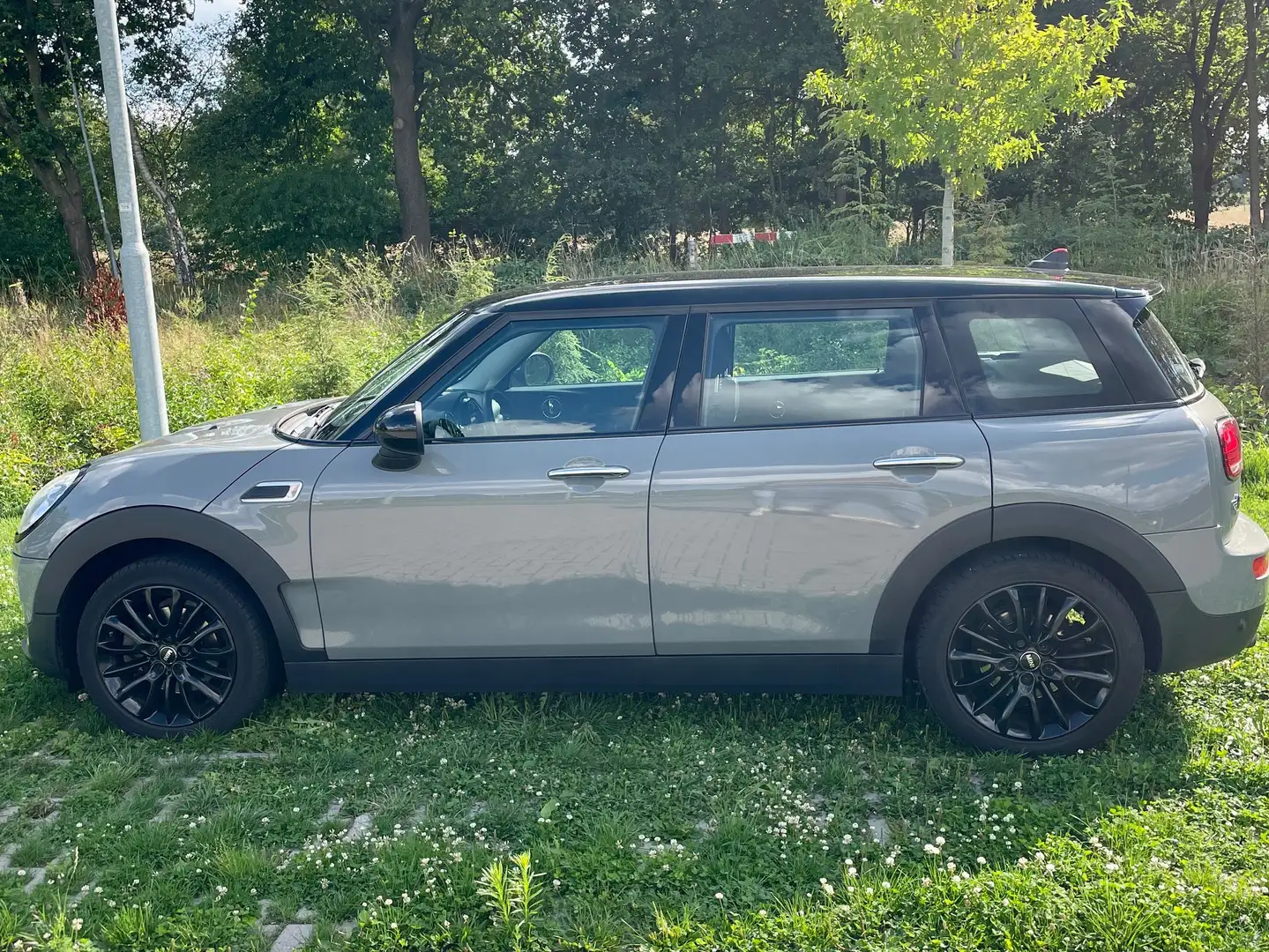 MINI Cooper Clubman Cooper Clubman 1.5 Chili Šedá - 1
