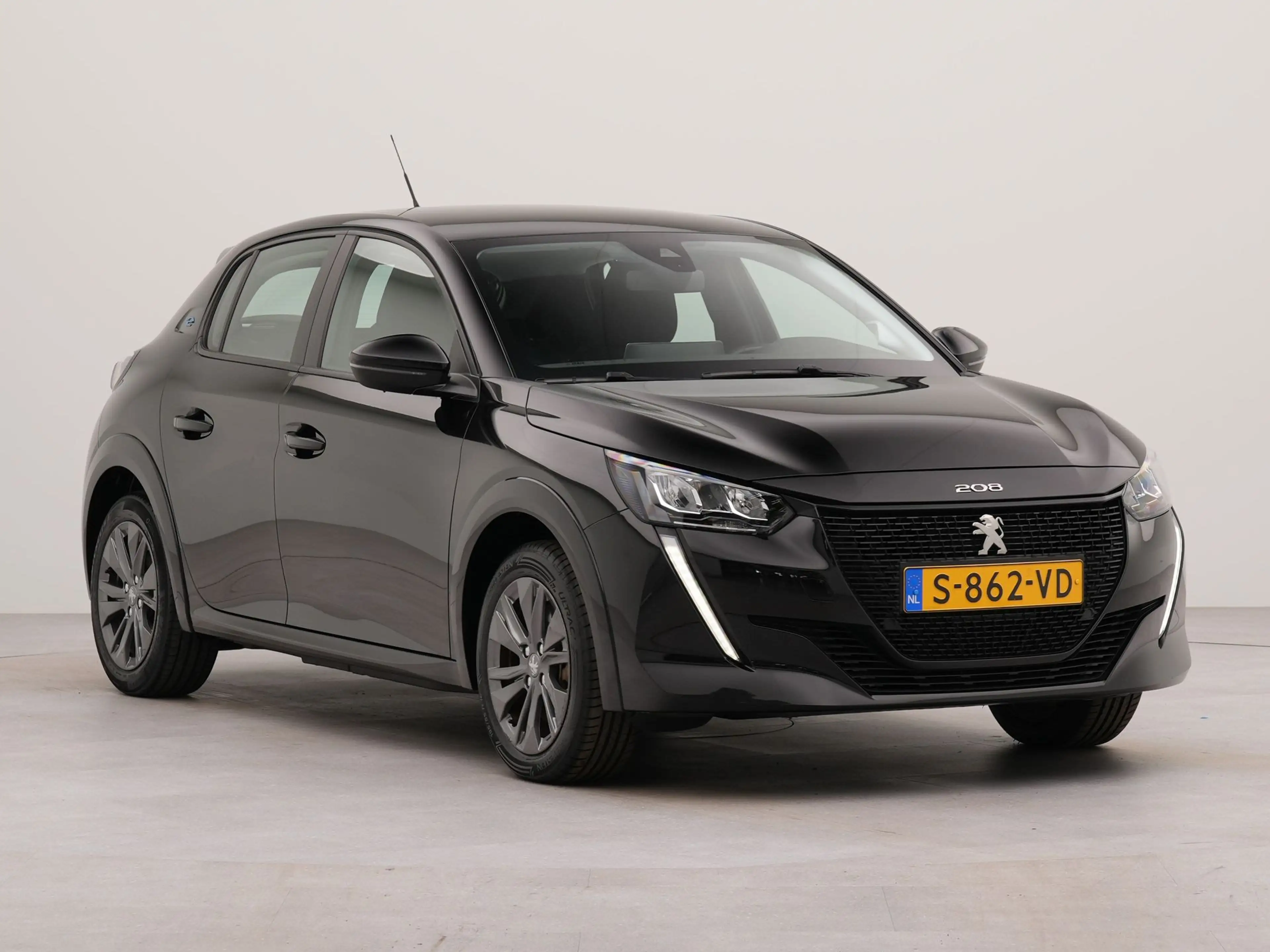 Peugeot e-208 EV Active Pack 50 kWh | SoH 97,1 % | Apple Carplay — photo 3