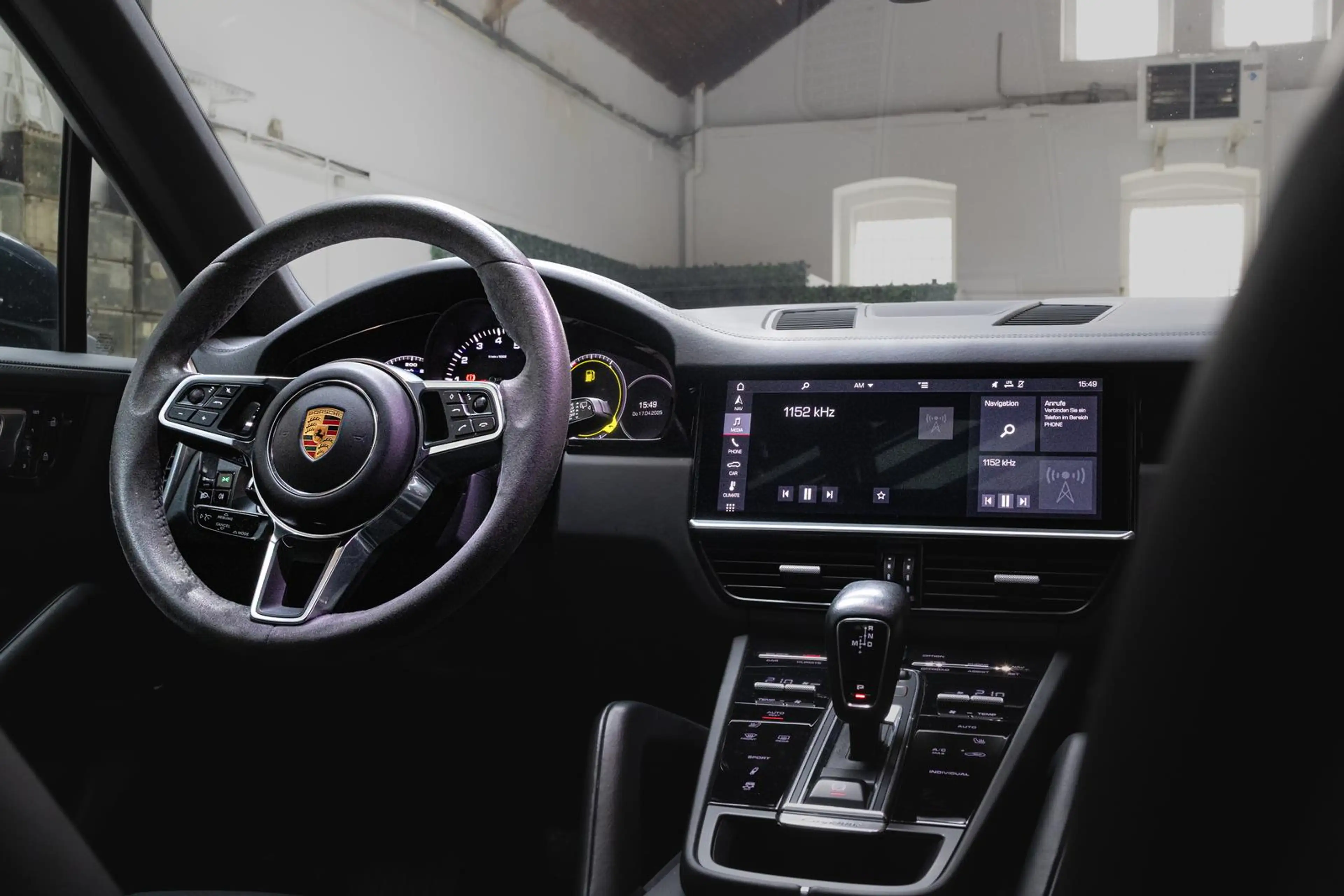 Porsche Cayenne Approved AHK Pano Luft LED CarPlay Memory — photo 12