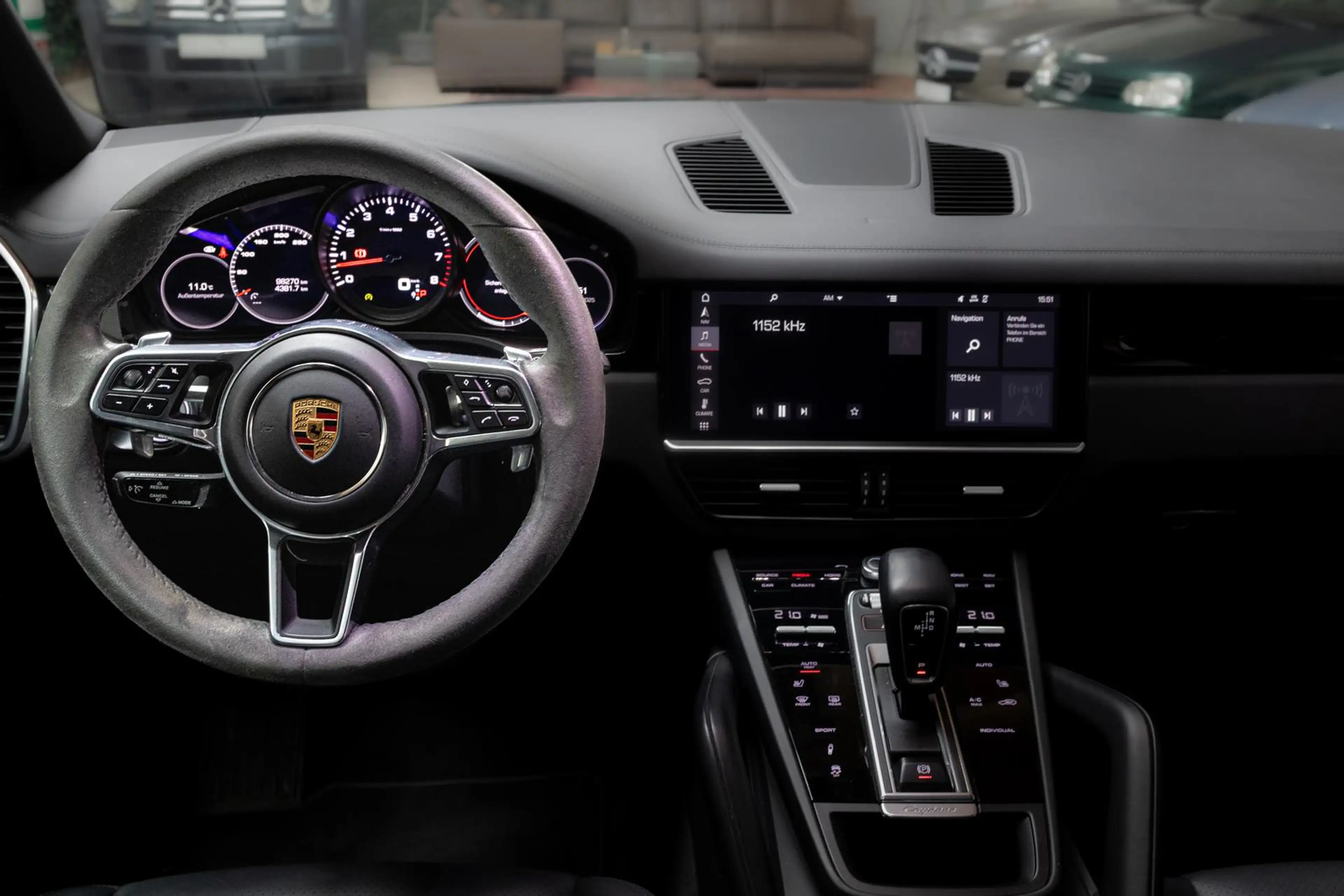 Porsche Cayenne Approved AHK Pano Luft LED CarPlay Memory — photo 13