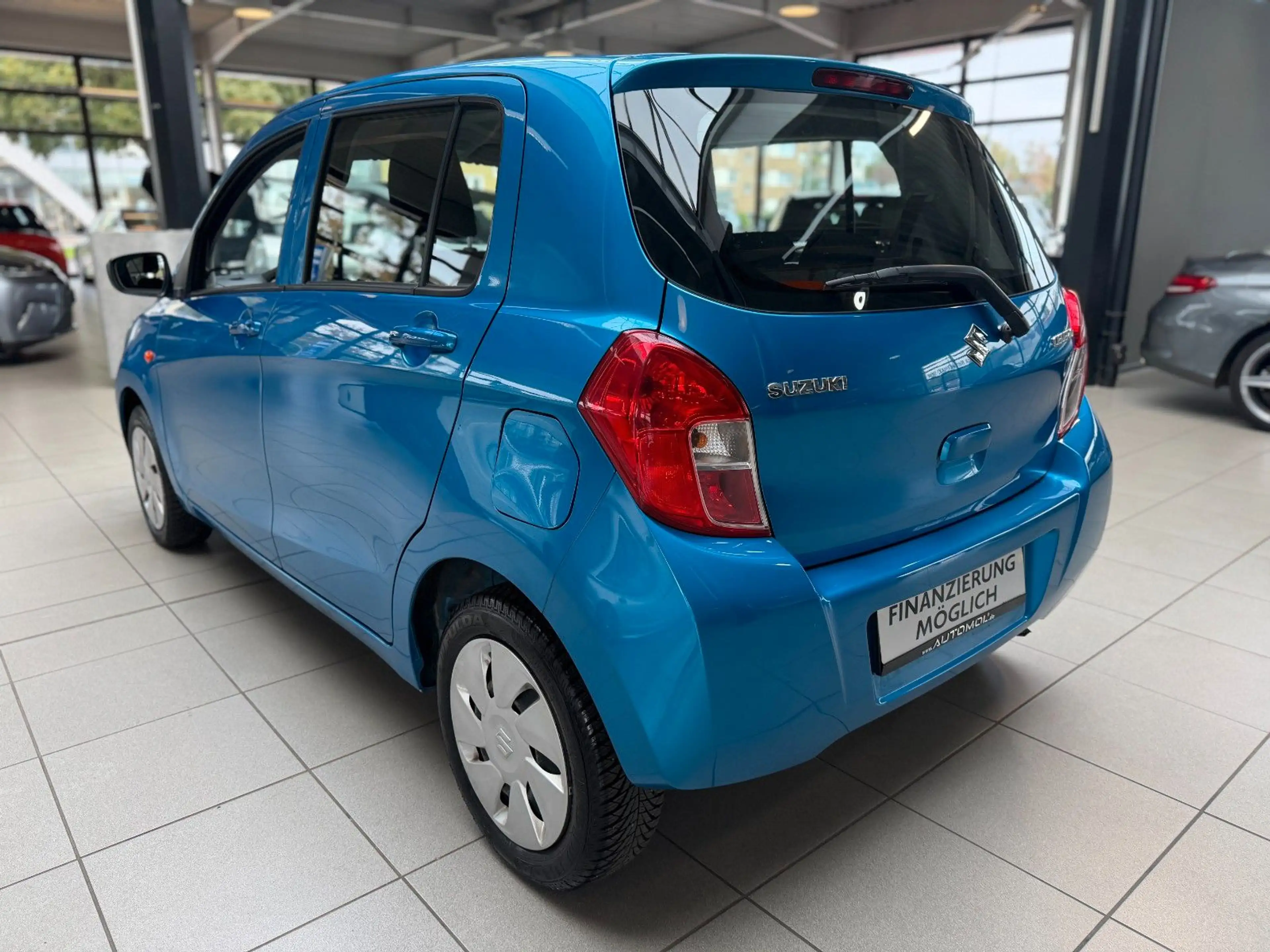 Suzuki Celerio 1.0 Automatik — photo 4
