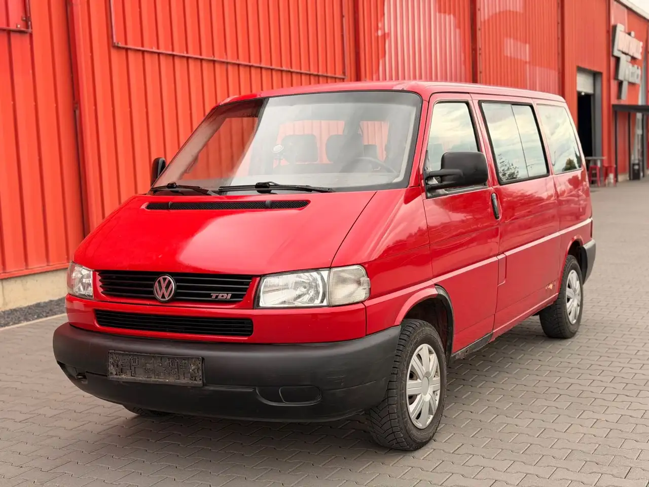 Volkswagen T4 Caravelle 2,5-l-Diesel TDI lang Klima 9Sitzer, foto 1