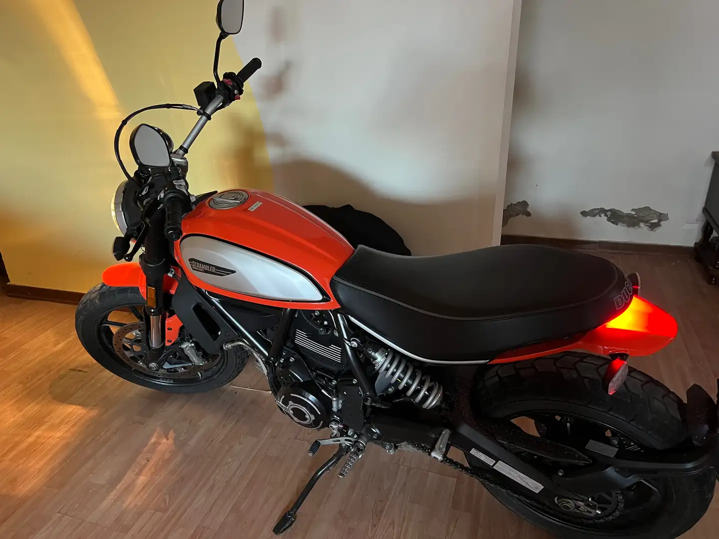 Ducati Scrambler Icon Oranje - 2