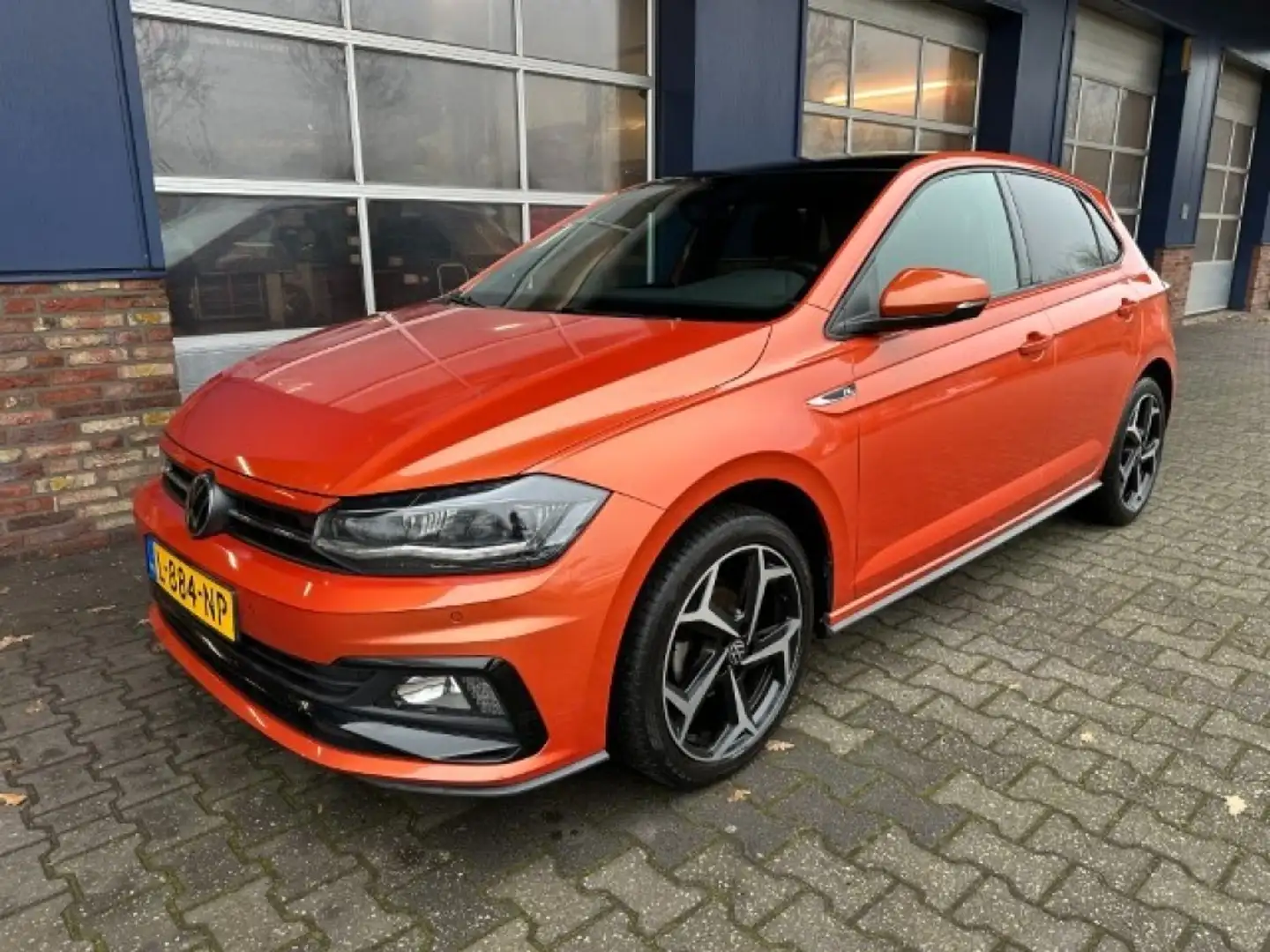 Volkswagen Polo 1.0 TSI HIGHL.BNSR CAMERA. TREKAAK. ALL.IN. Oranje - 1