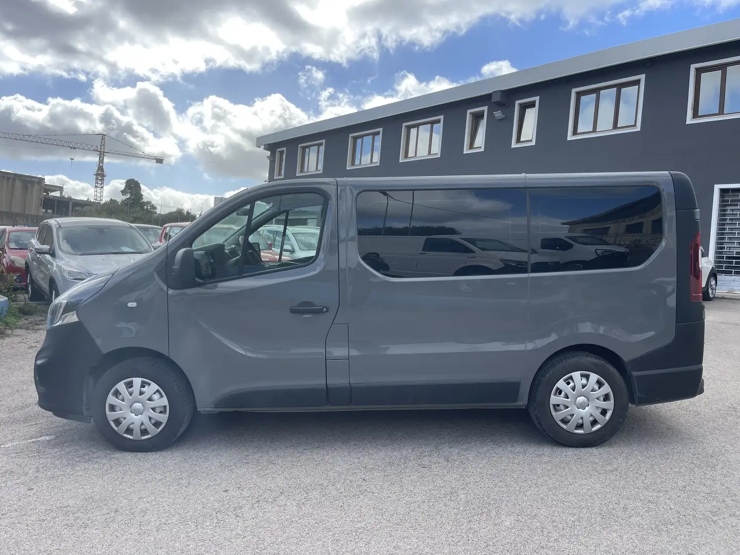 Opel Vivaro 27 1.6 Biturbo - 1