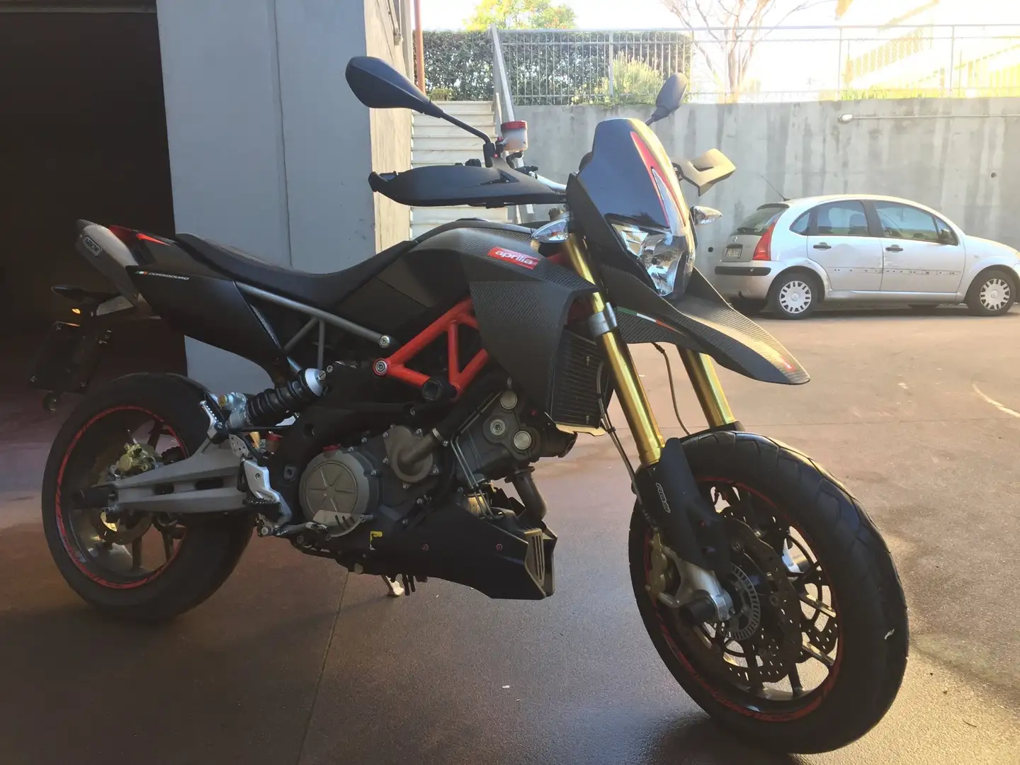 Aprilia Dorsoduro 750 Factory ABS - 1