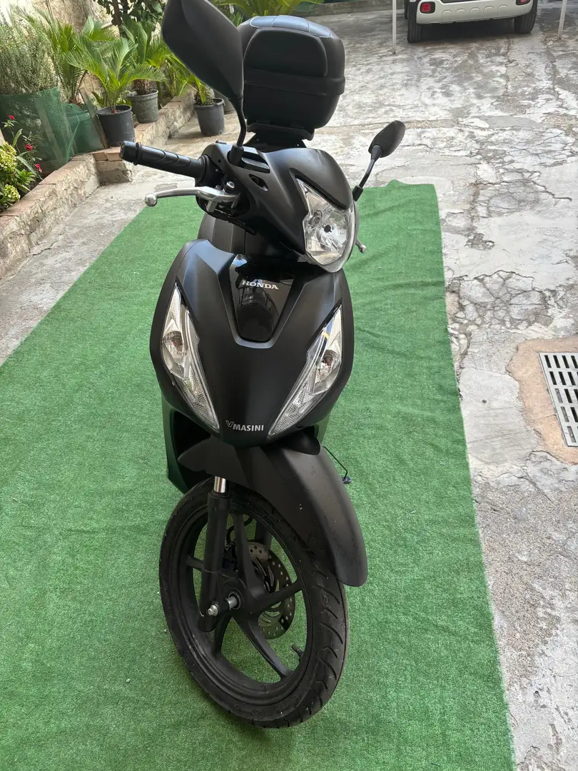 Honda Vision 110 Nero - 1