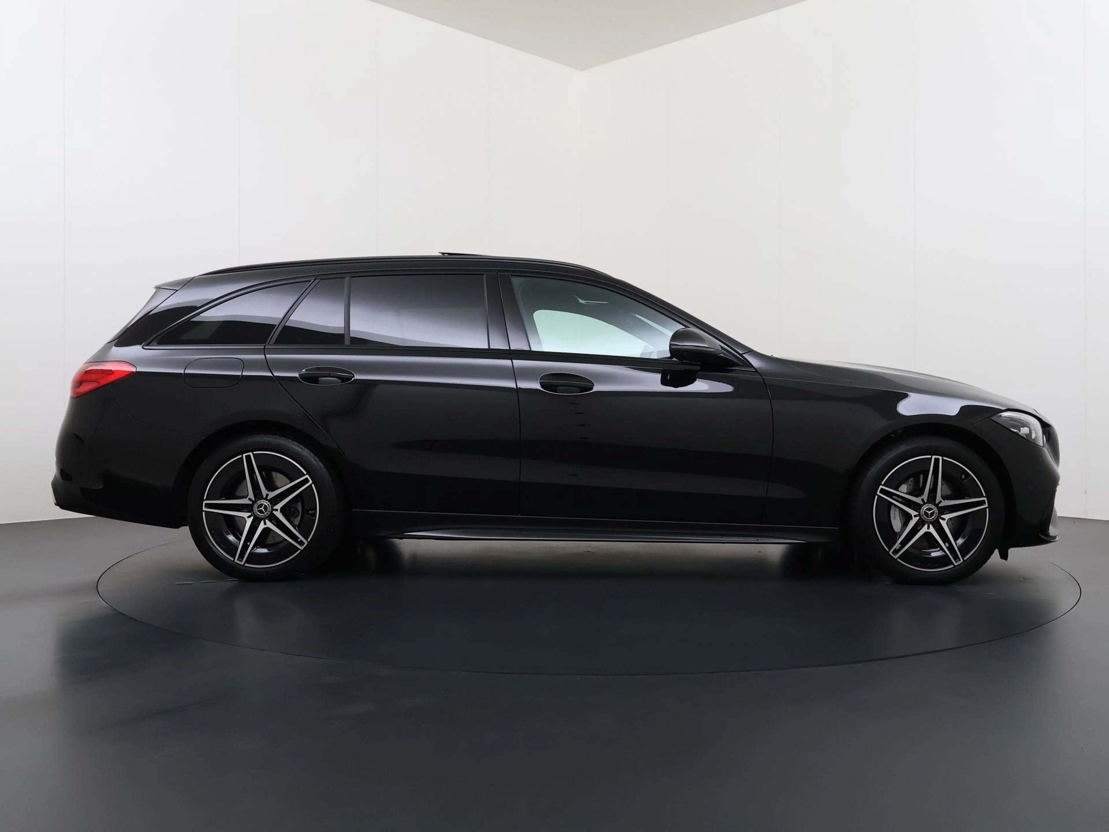 Mercedes-Benz C 300 Estate e Business Solution AMG | Panorama - Schuif — photo 9