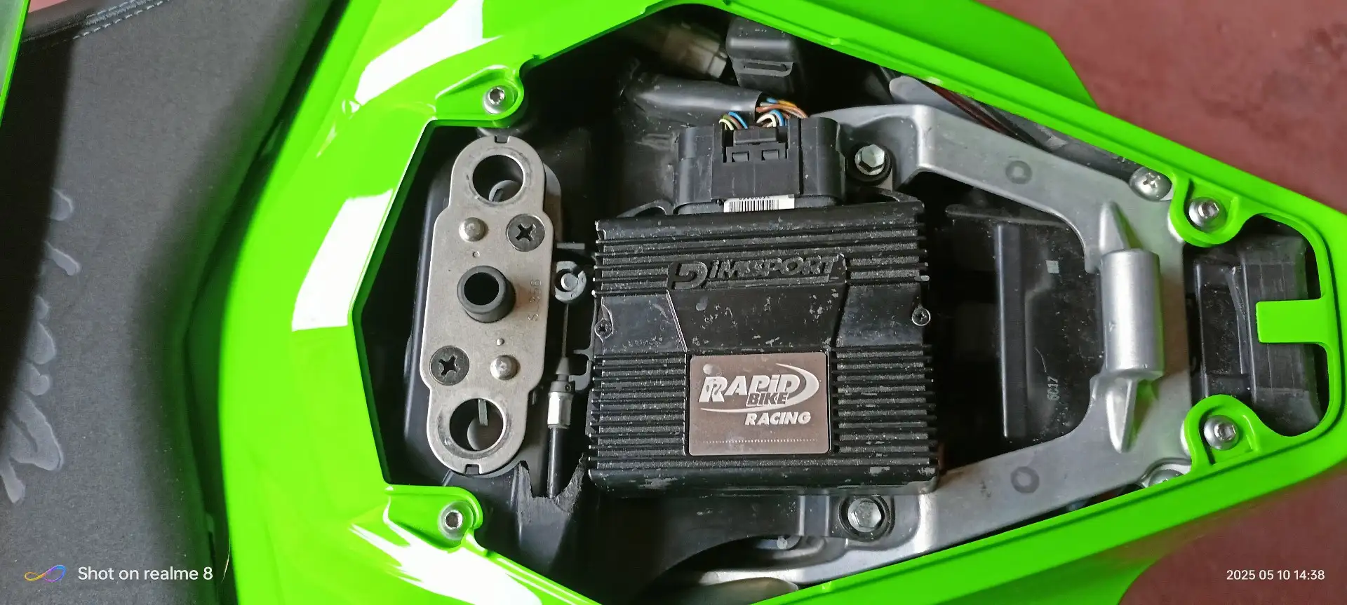 Kawasaki Ninja ZX-10R zelena - 1