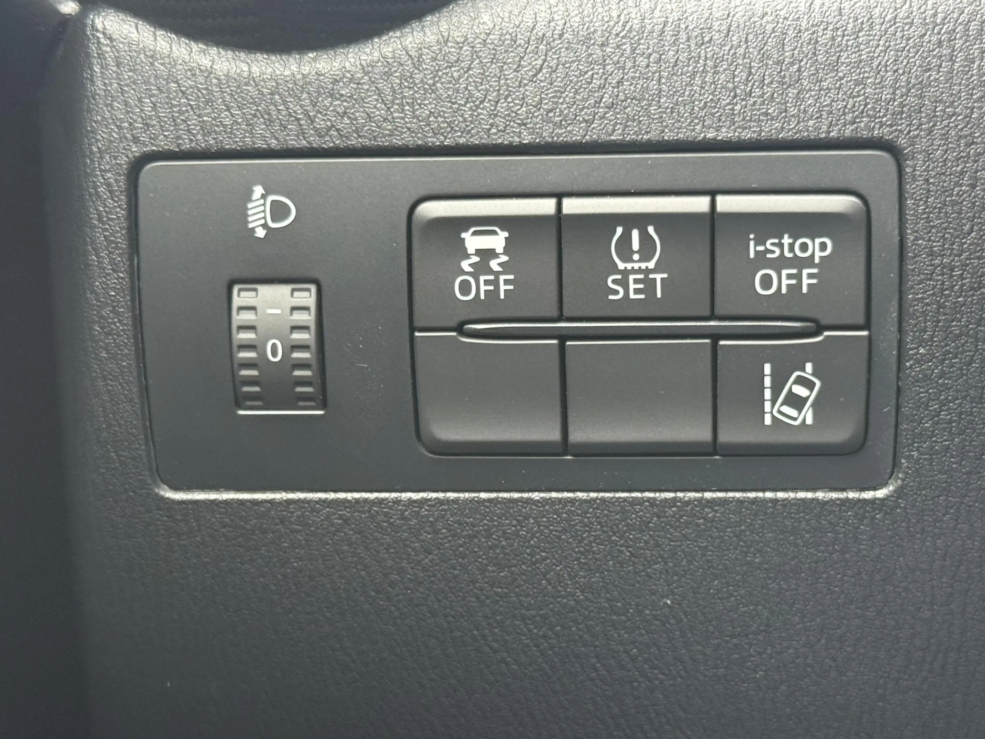 Mazda 2 1.5 Skyactiv-G TS+ / Nieuwe Beurt / Stoelverwarmin — photo 27