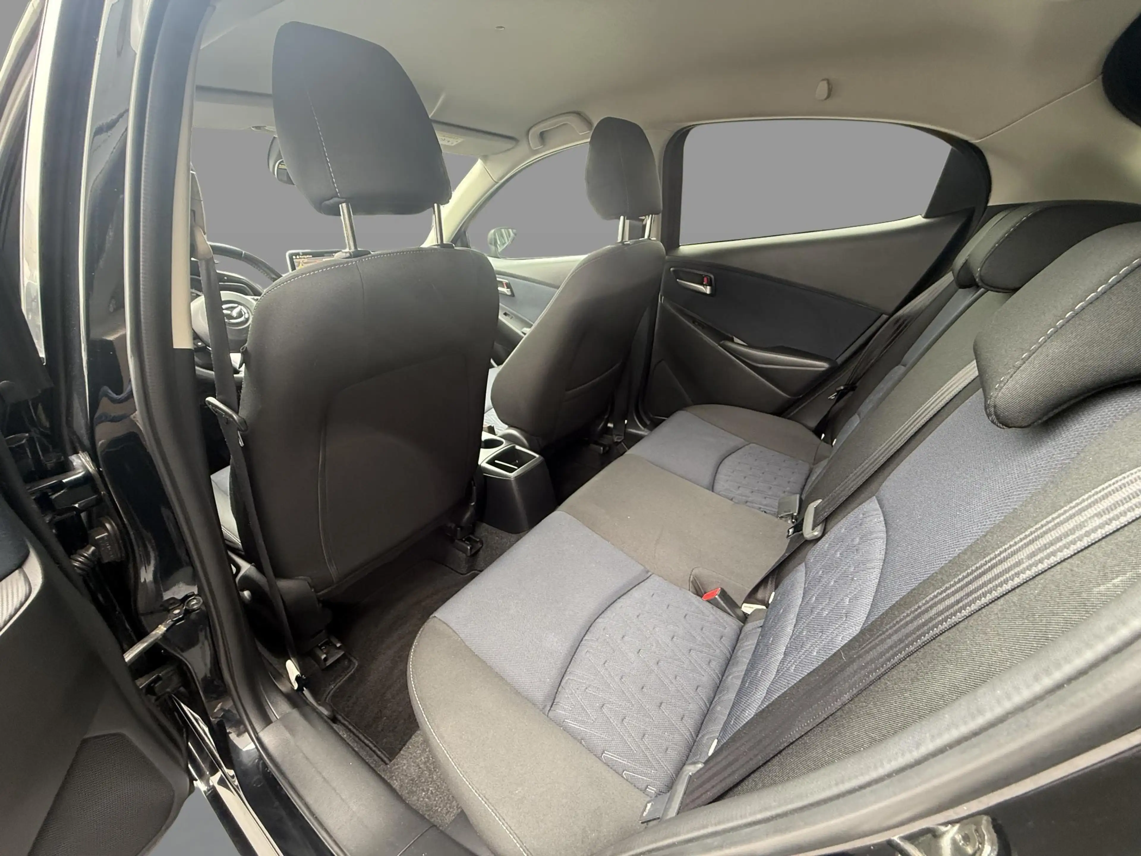 Mazda 2 1.5 Skyactiv-G TS+ / Nieuwe Beurt / Stoelverwarmin — photo 16