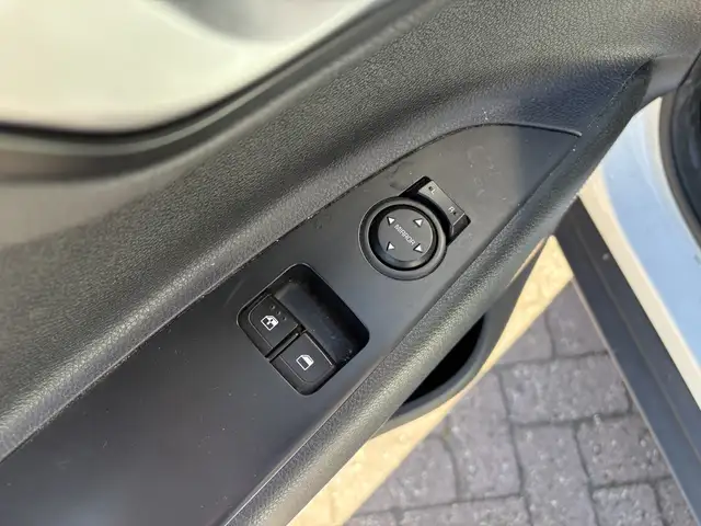 Kia Stonic view 3