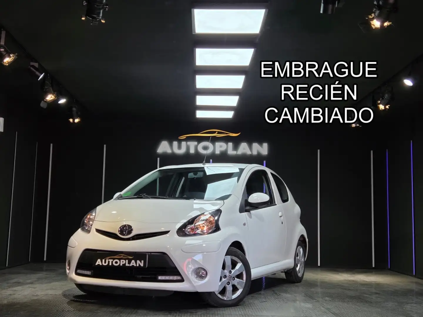 Toyota Aygo 1.0 VVT-i City Blanco - 1