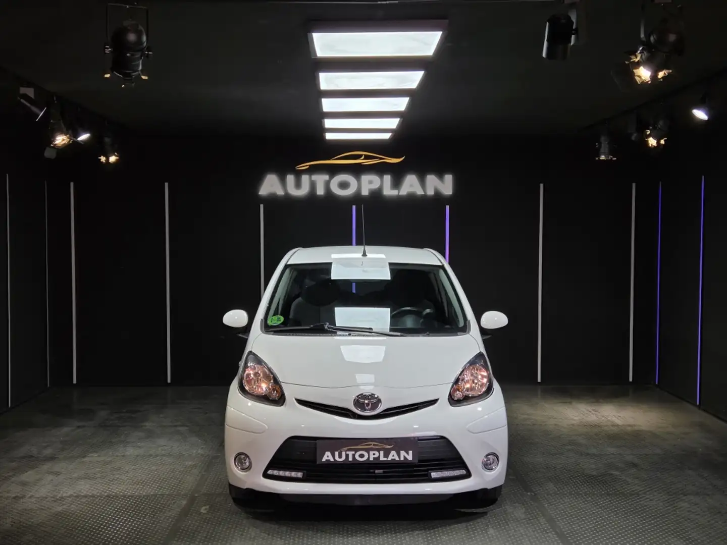 Toyota Aygo 1.0 VVT-i City Blanco - 2