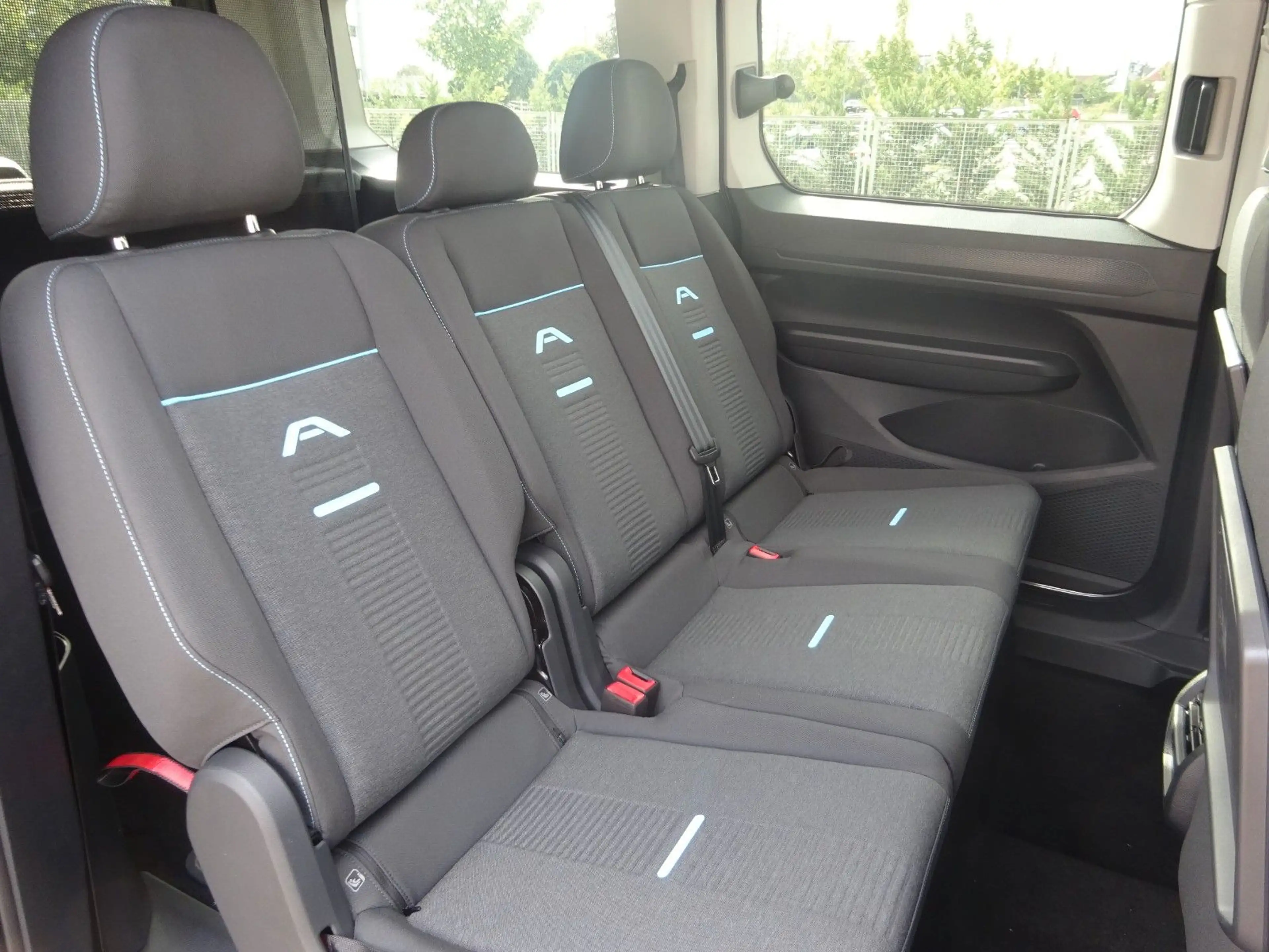 Ford Grand Tourneo Connect L2 Active 4x4 5Sitz AHK — photo 15