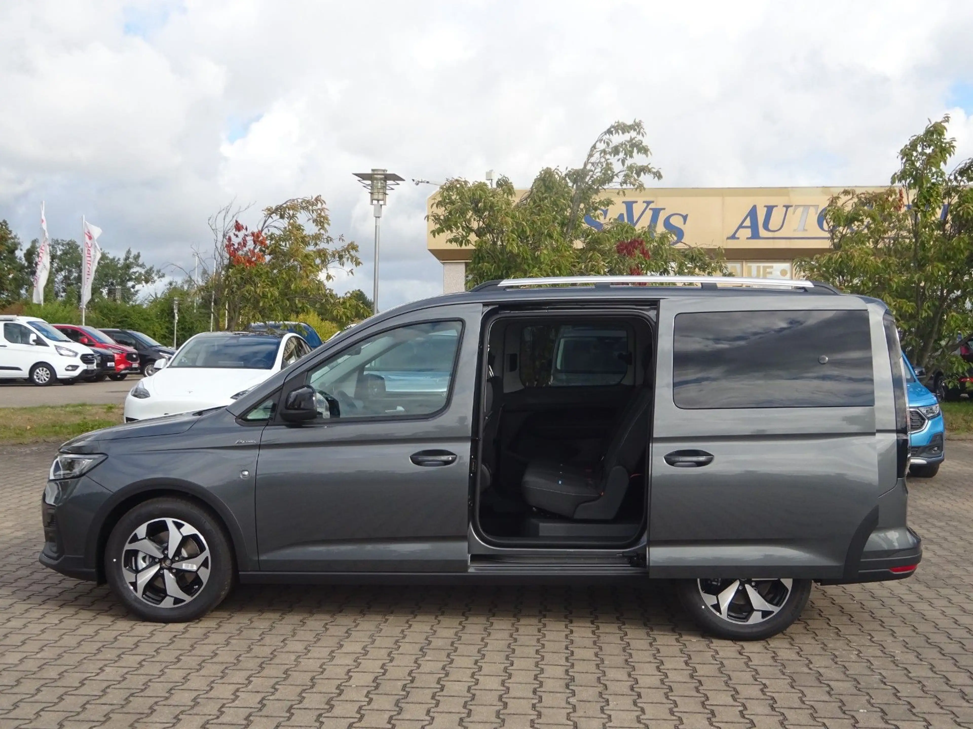 Ford Grand Tourneo Connect L2 Active 4x4 5Sitz AHK — photo 3